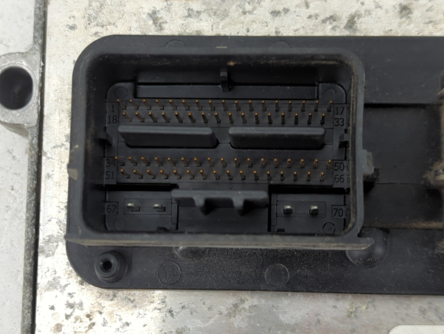 2010 Ford Fusion PCM Engine Control Computer ECU ECM PCU OEM P/N:AE5A-12A650-SD 6JXCD33A12, 6JXCD3300Z4H Fits OEM Used Auto 