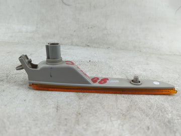 2010-2012 Ford Fusion Passenger Right Oem Front Light Lamp Amber