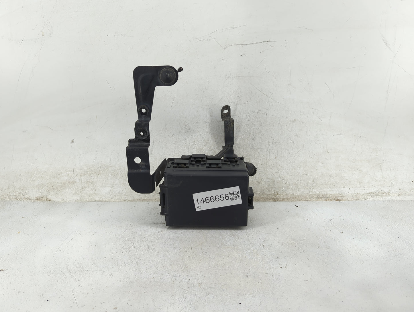 2010-2012 Ford Fusion Fusebox Fuse Box Panel Relay Module P/N:AE5T-14290-A Fits Fits 2010 2011 2012 OEM Used Auto Parts - Oe