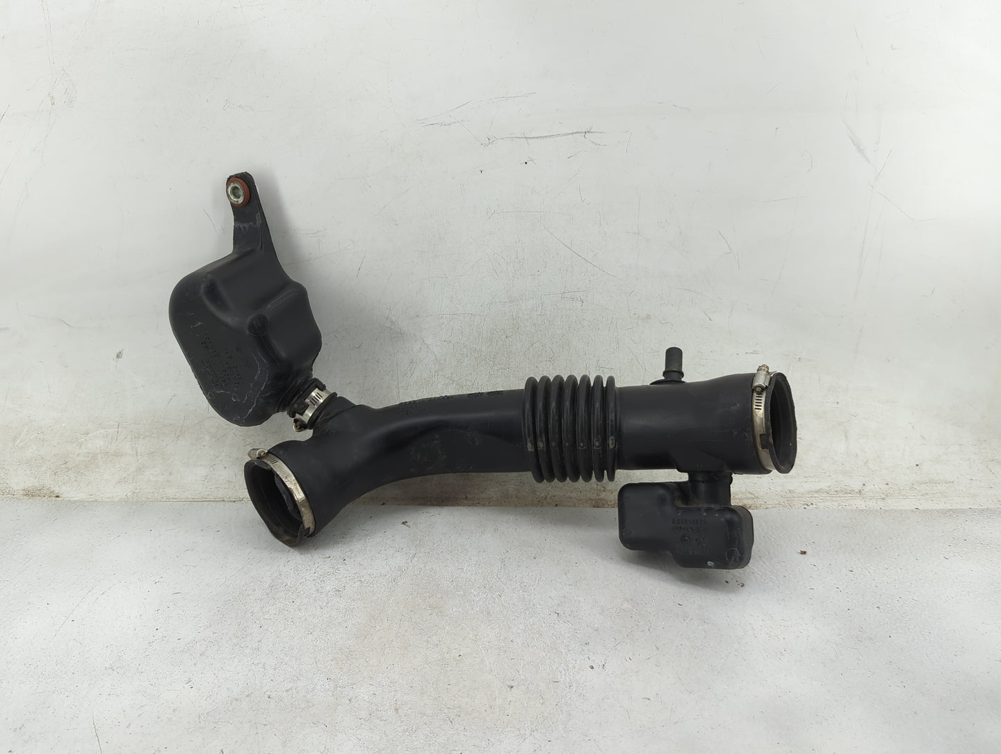 2010 Ford Fusion Air Cleaner Intake Duct Hose Tube 1466675 - Oemusedautoparts1.com