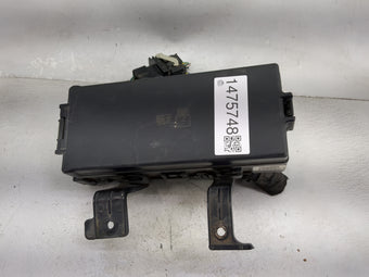 compare product 2010-2012 Ford Fusion Fusebox Fuse Box Panel Relay Module P/N:AE5T-14290-E 5C3T-14B192-AA Fits Fits 2010 2011 2012 OEM Used Auto Parts