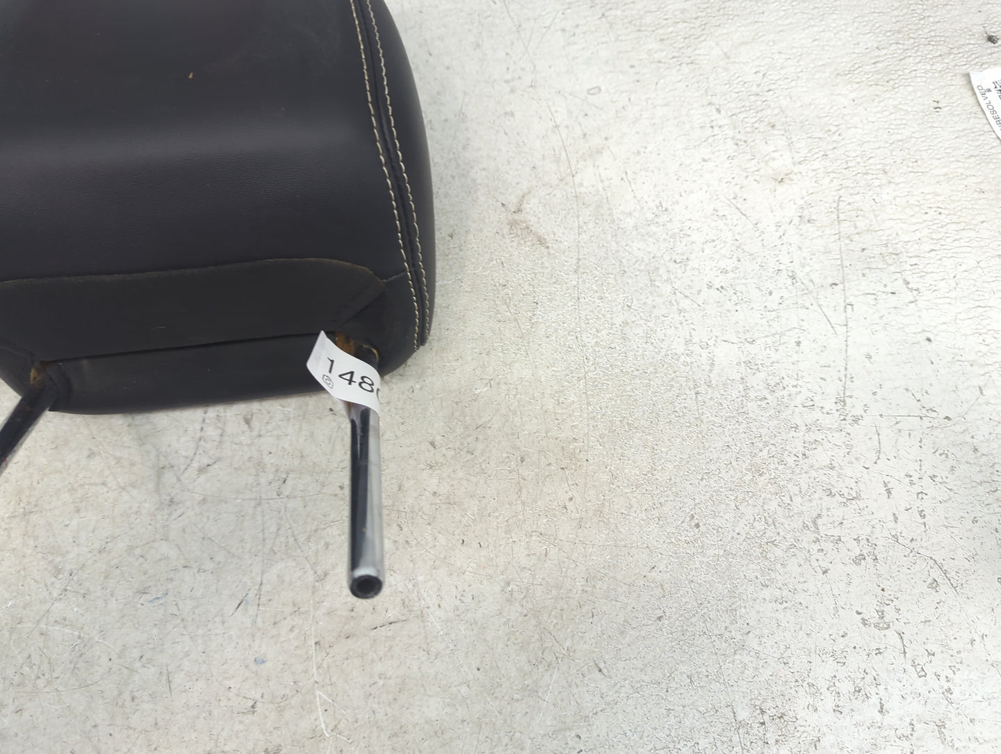 2010 Ford Fusion Headrest Head Rest Front Driver Seat Black - Oemusedautoparts1.com