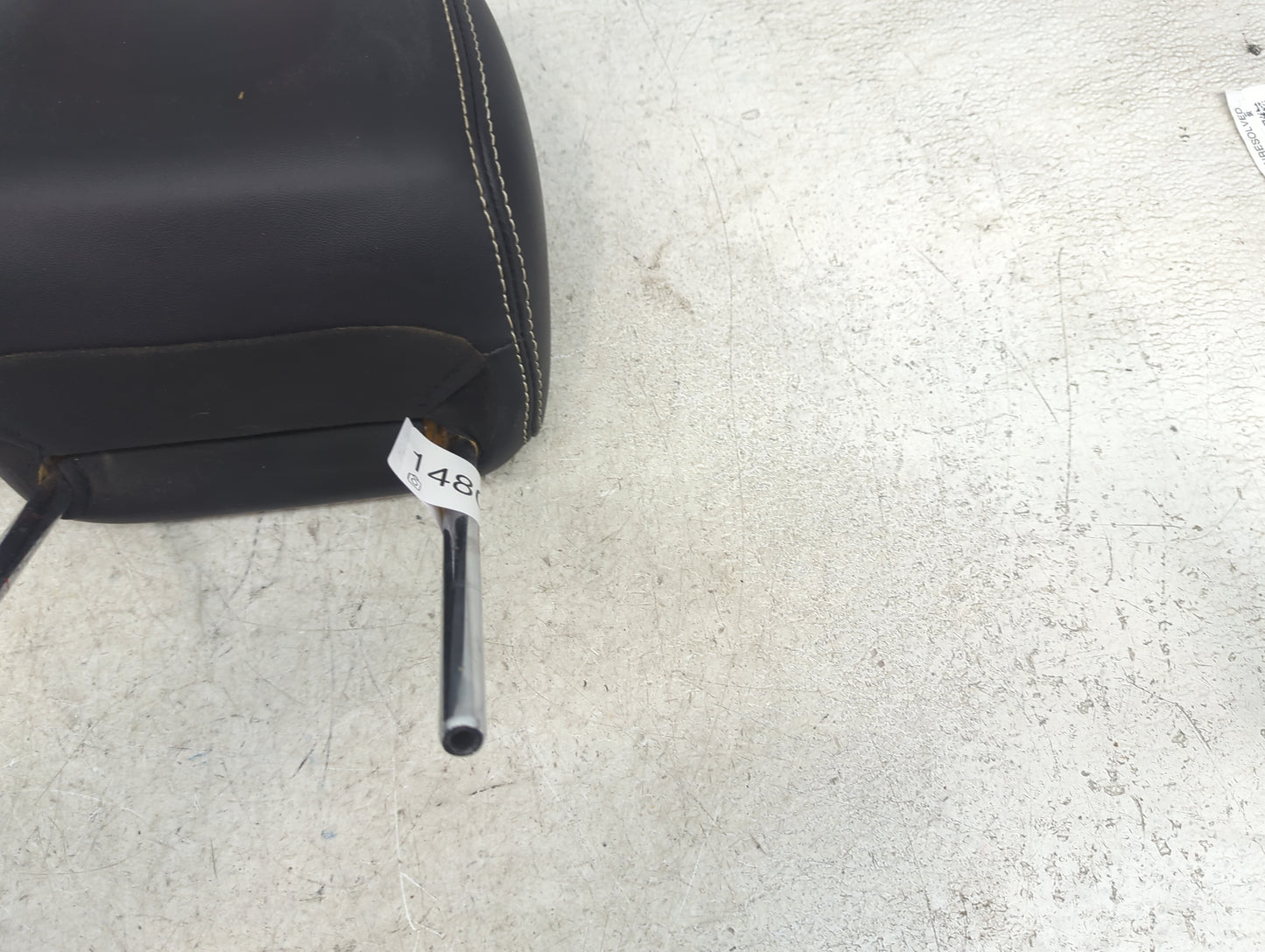 2010 Ford Fusion Headrest Head Rest Front Driver Seat Black - Oemusedautoparts1.com