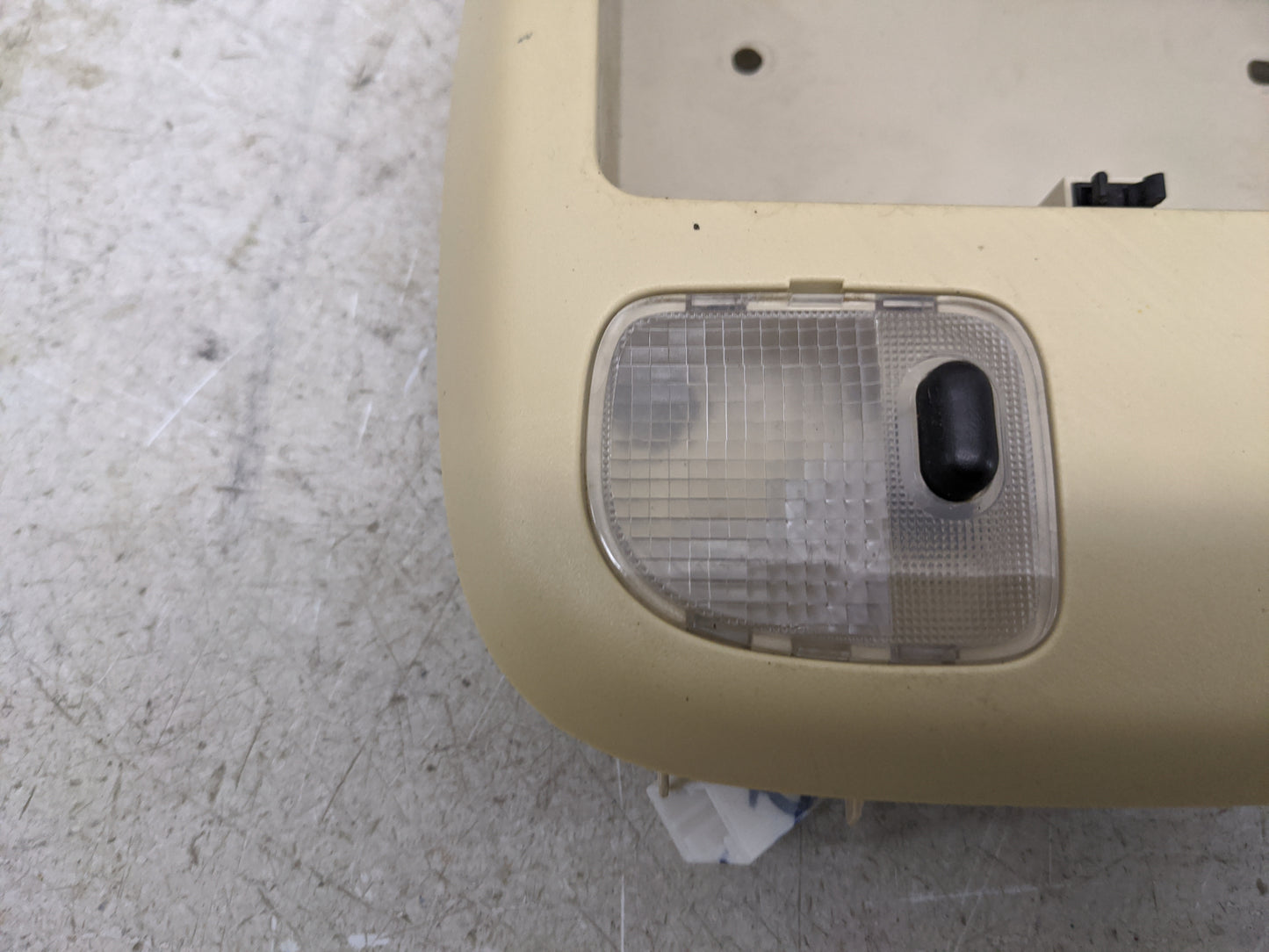 2010-2012 Ford Fusion Overhead Roof Console Tan - Oemusedautoparts1.com