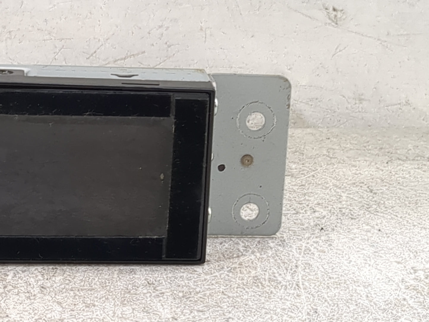 2010-2010 Ford Fusion Information Display Screen 1491557 - Oemusedautoparts1.com