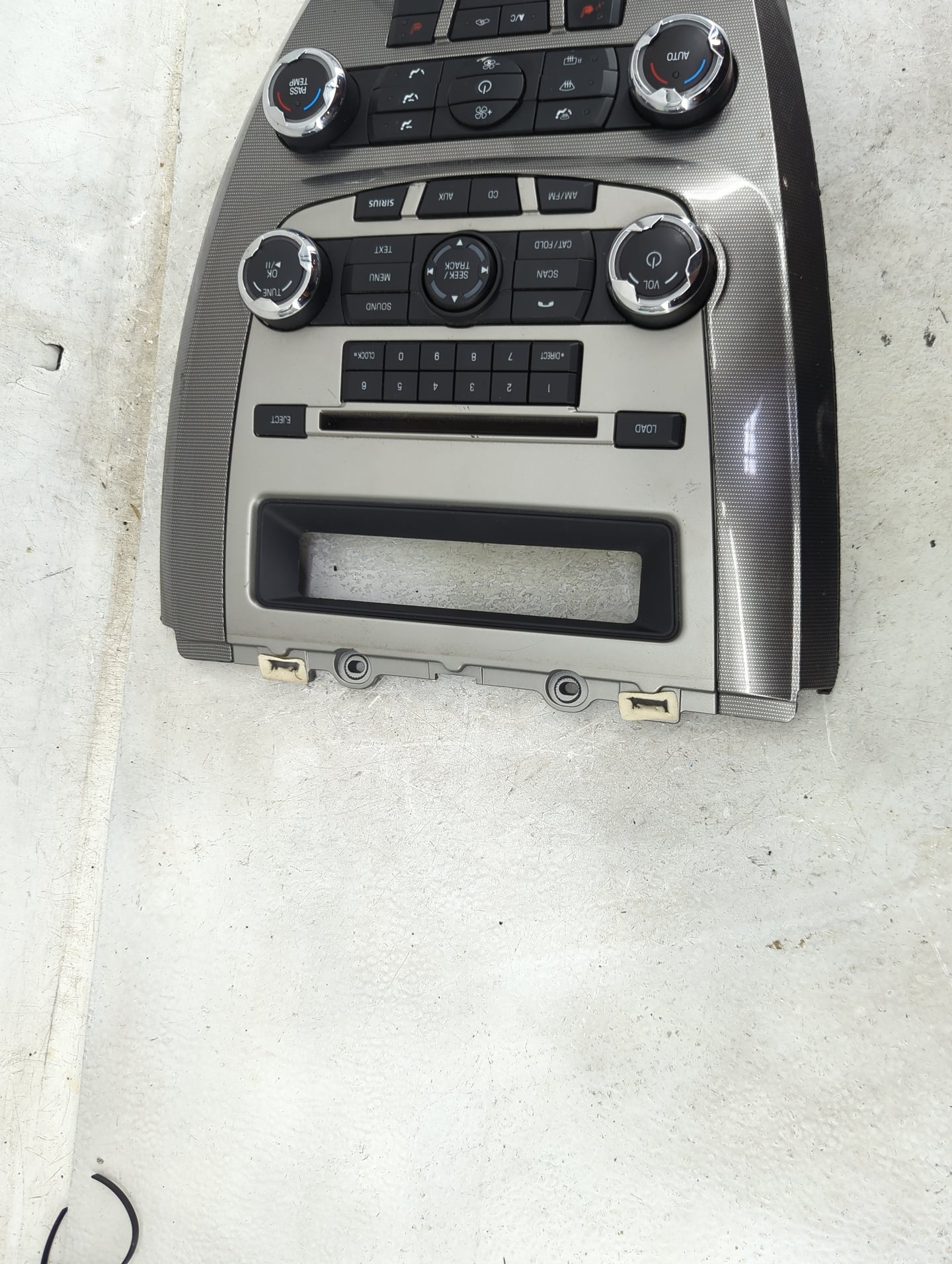 2010-2012 Ford Fusion Radio Control Panel Silver 1491606 - Oemusedautoparts1.com
