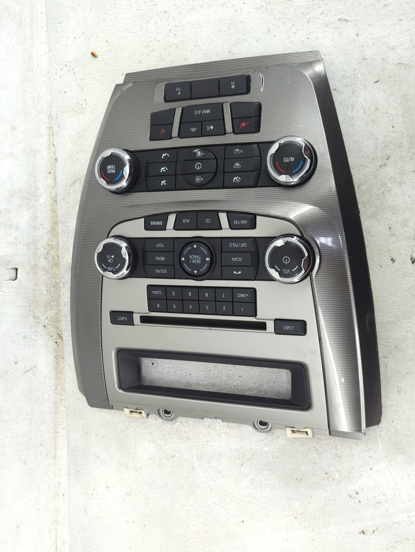 2010-2012 Ford Fusion Radio Control Panel Silver 1491606 - Oemusedautoparts1.com