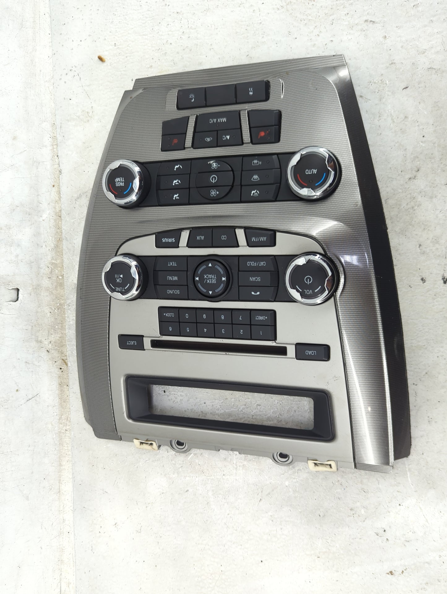 2010-2012 Ford Fusion Radio Control Panel Silver 1491606 - Oemusedautoparts1.com