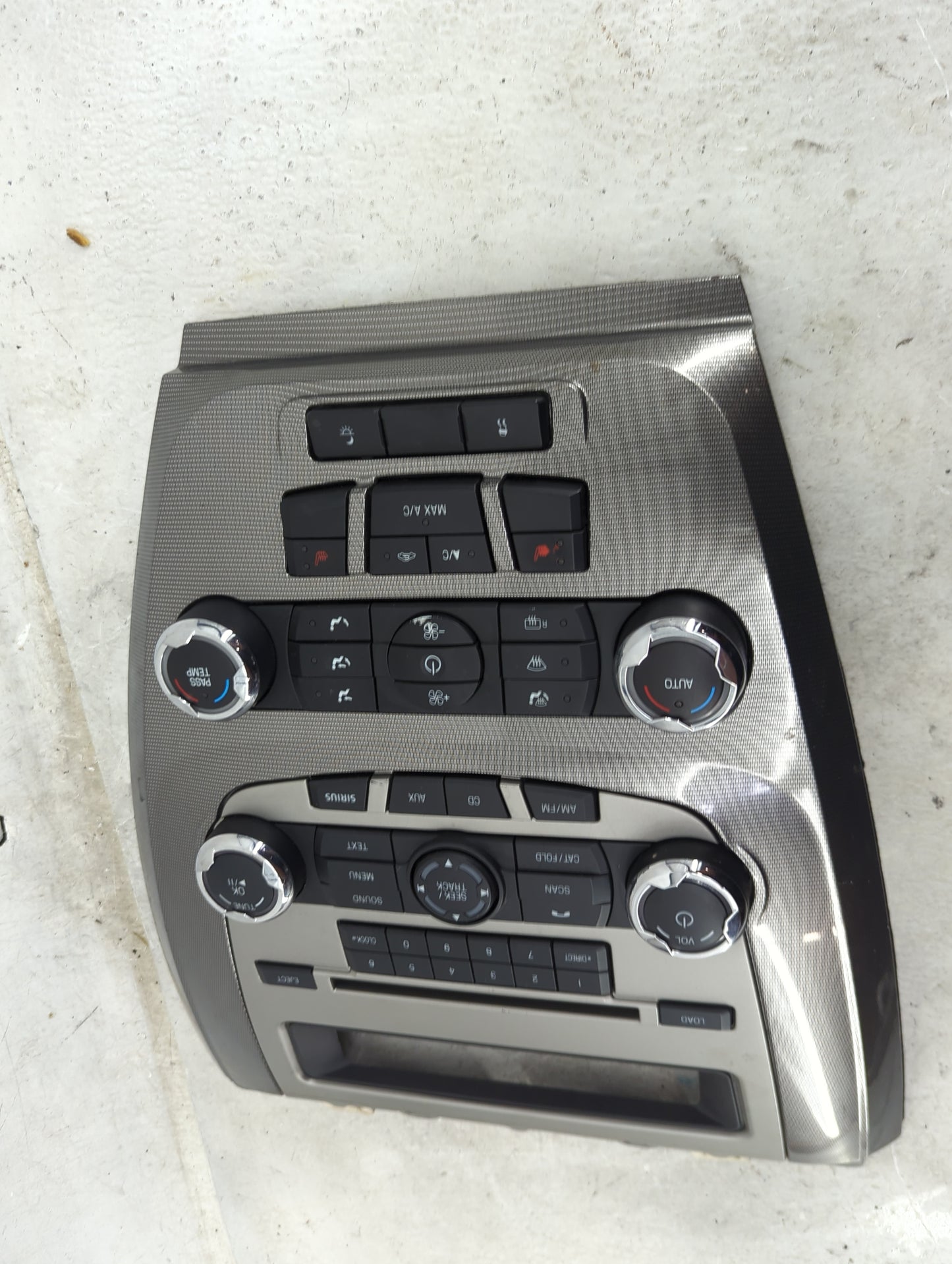 2010-2012 Ford Fusion Radio Control Panel Silver 1491606 - Oemusedautoparts1.com