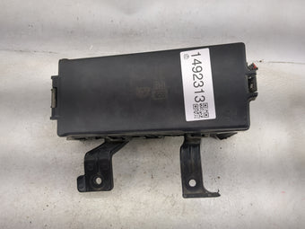 compare product 2010-2012 Ford Fusion Fusebox Fuse Box Panel Relay Module P/N:5C3T-14B192-AA 6E5T-14A003-AB, 5L3T-AA Fits Fits 2010 2011 2012 OEM Used Auto Parts