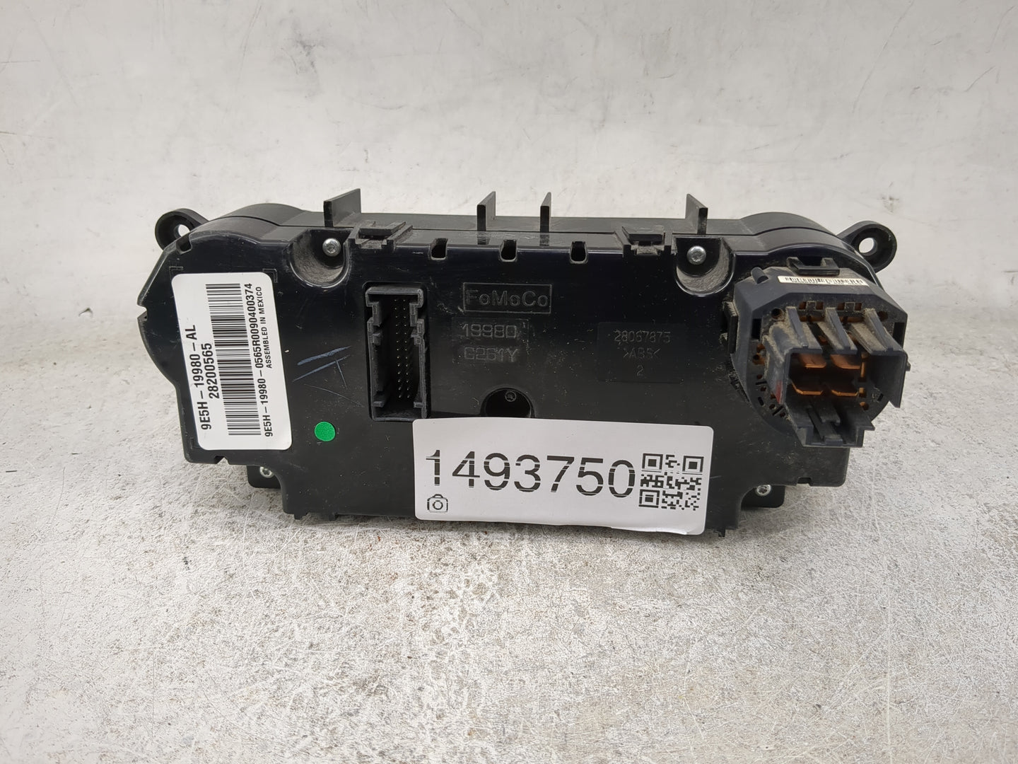 2010 Ford Fusion Climate Control Module Temperature AC/Heater Replacement P/N:9E5H-19980-AL 28200565 Fits OEM Used Auto Part