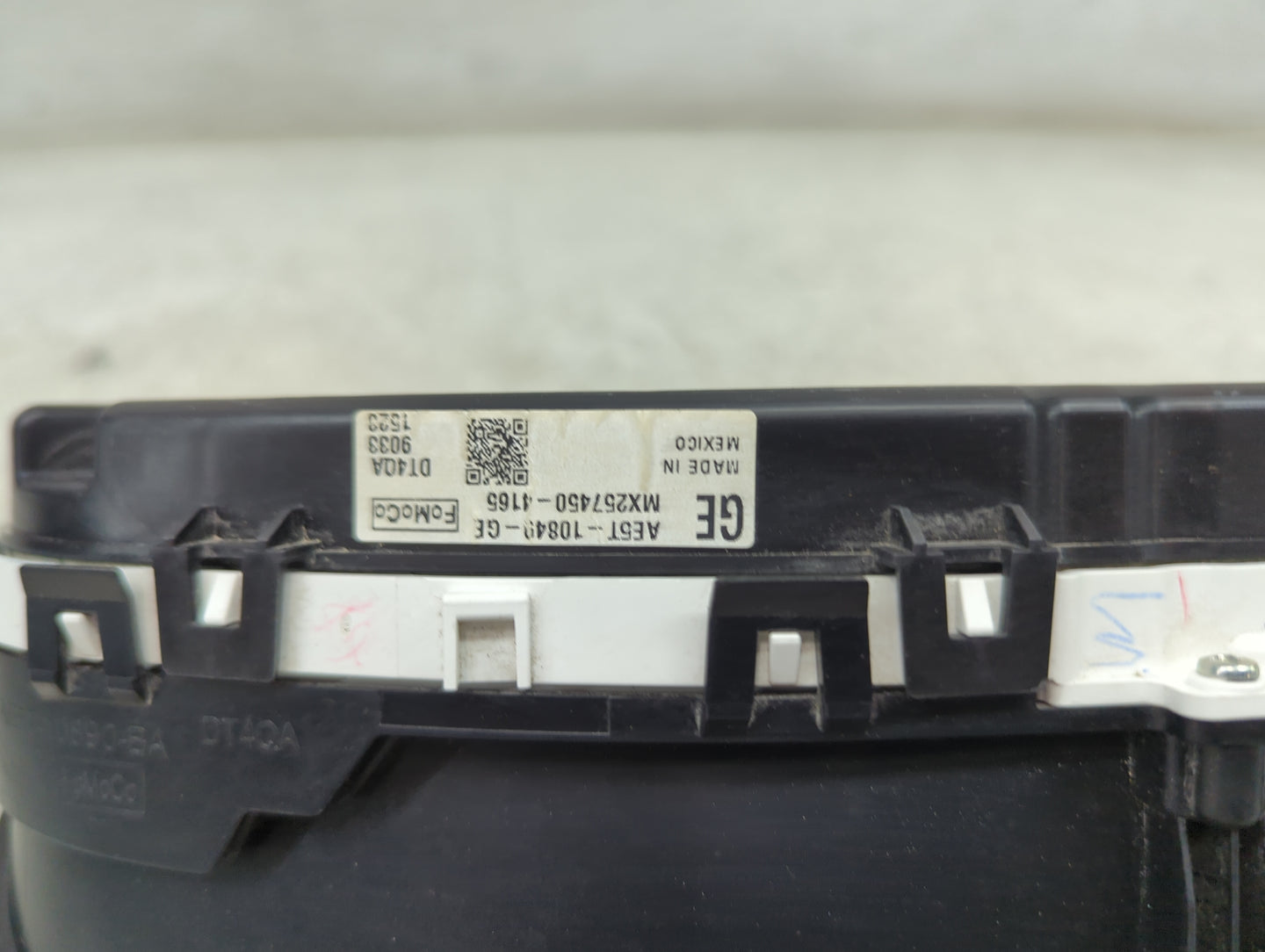 2010 Ford Fusion Instrument Cluster Speedometer Gauges P/N:AE5T-10849-GE MX257450-4165 Miles: Fits OEM Used Auto Parts - Oem