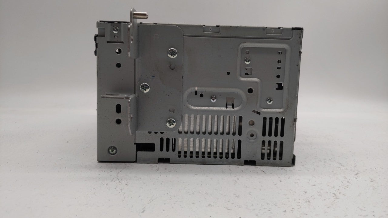 2010-2010 Ford Fusion Am Fm Cd Player Radio Receiver - Oemusedautoparts1.com