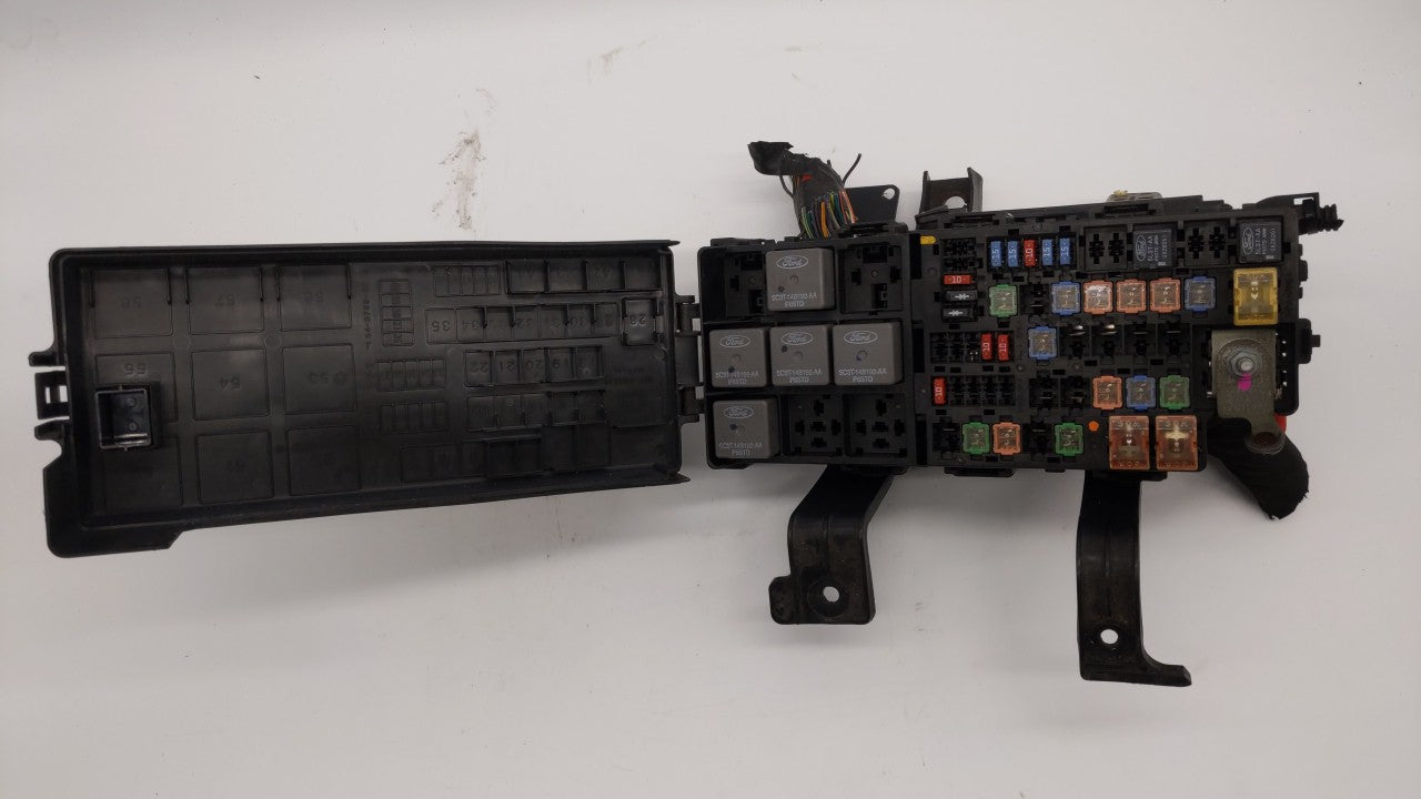 2010-2012 Ford Fusion Fusebox Fuse Box Panel Relay Module P/N:AE5T-14290-E 6E5T-14A003-AB, BE5T-14290-E Fits Fits 2010 2011 