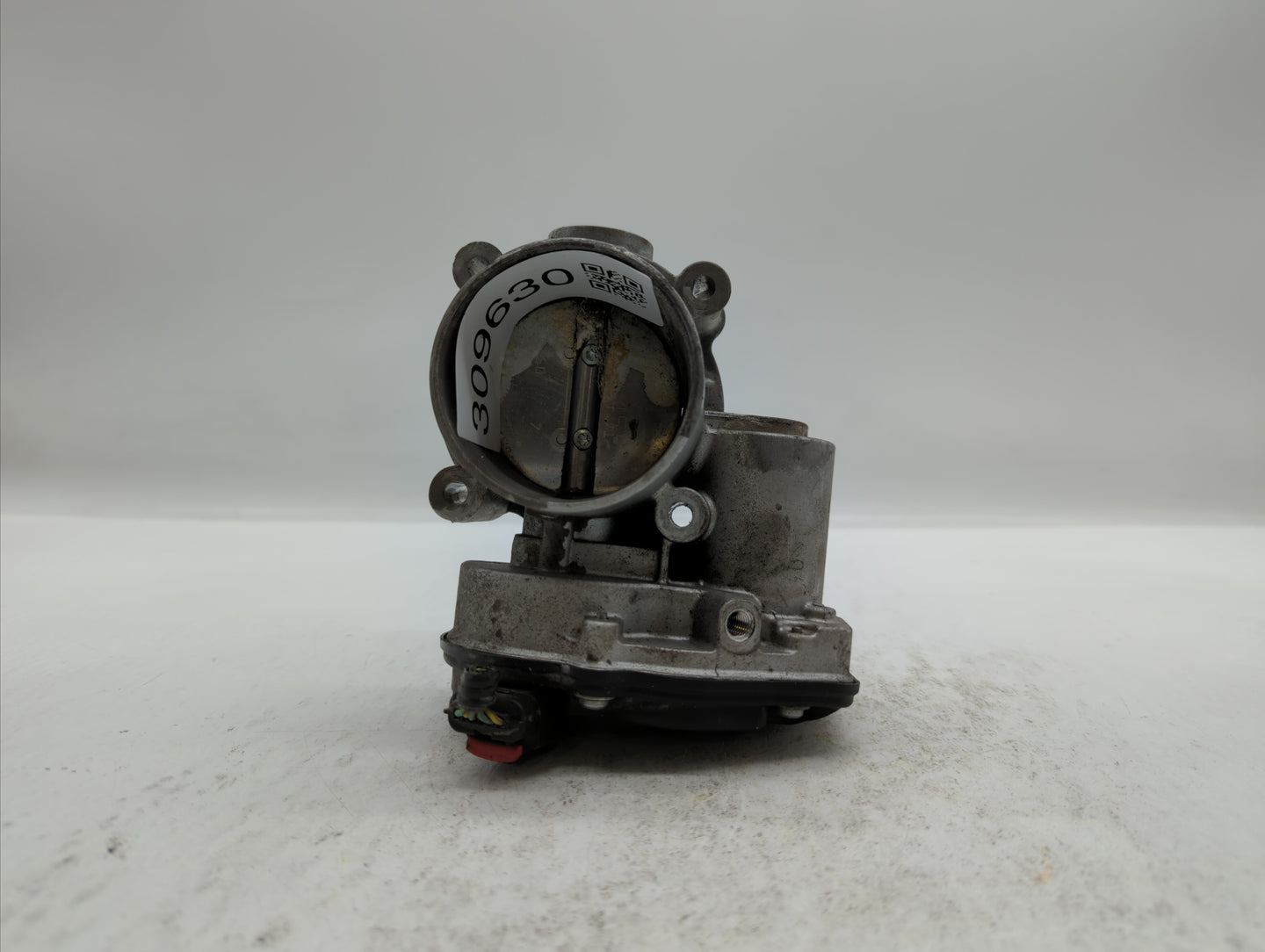 2010-2012 Ford Fusion Throttle Body P/N:9L8Z-A DS7Z-A, 9L8E-9F991-BC, DS7E-9F991-AK, DS7E-9F991-AJ Fits Fits 2009 2010 2011 