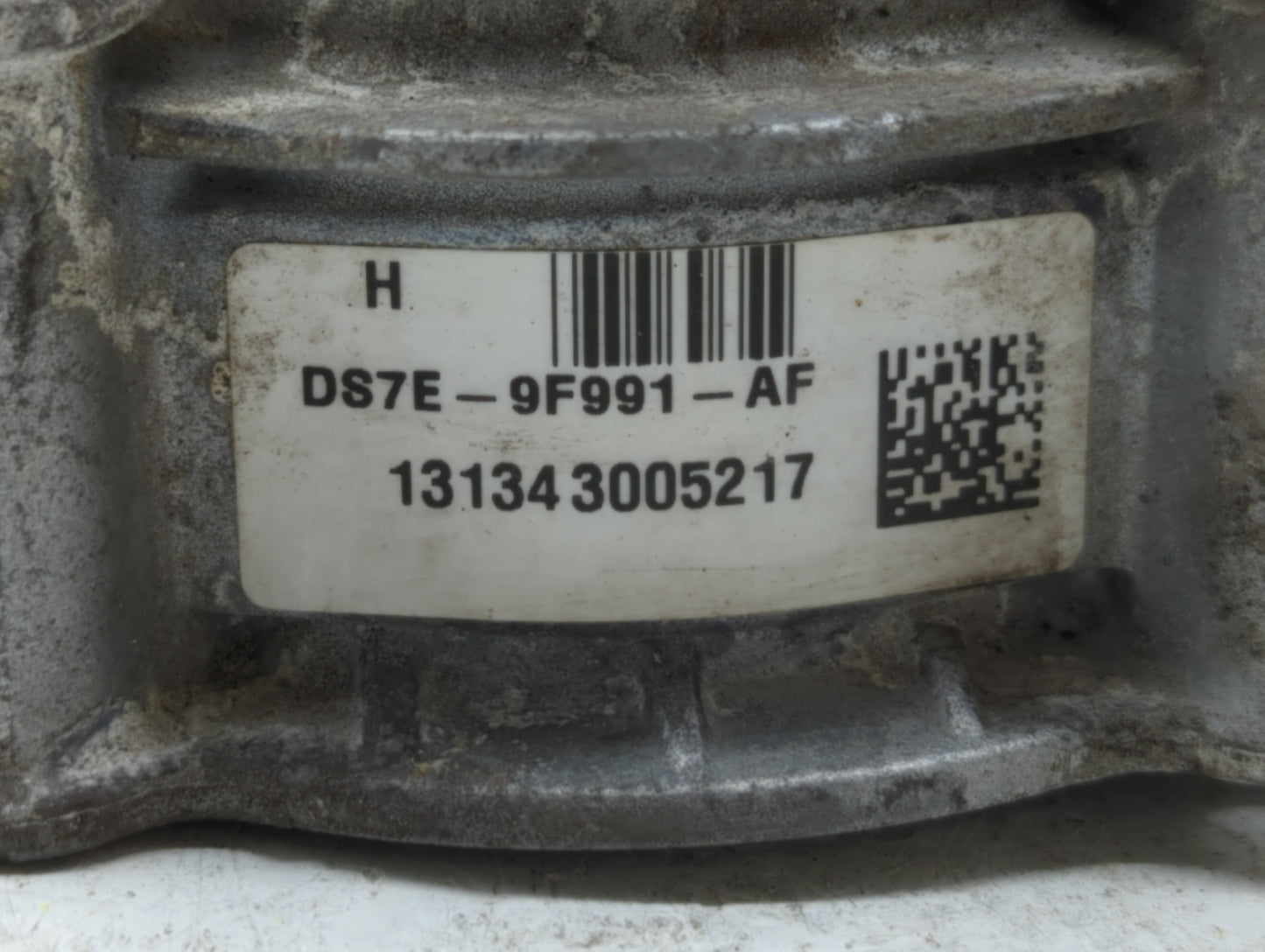 2010-2012 Ford Fusion Throttle Body P/N:9L8Z-A DS7Z-A, 9L8E-9F991-BC, DS7E-9F991-AK, DS7E-9F991-AJ Fits Fits 2009 2010 2011 