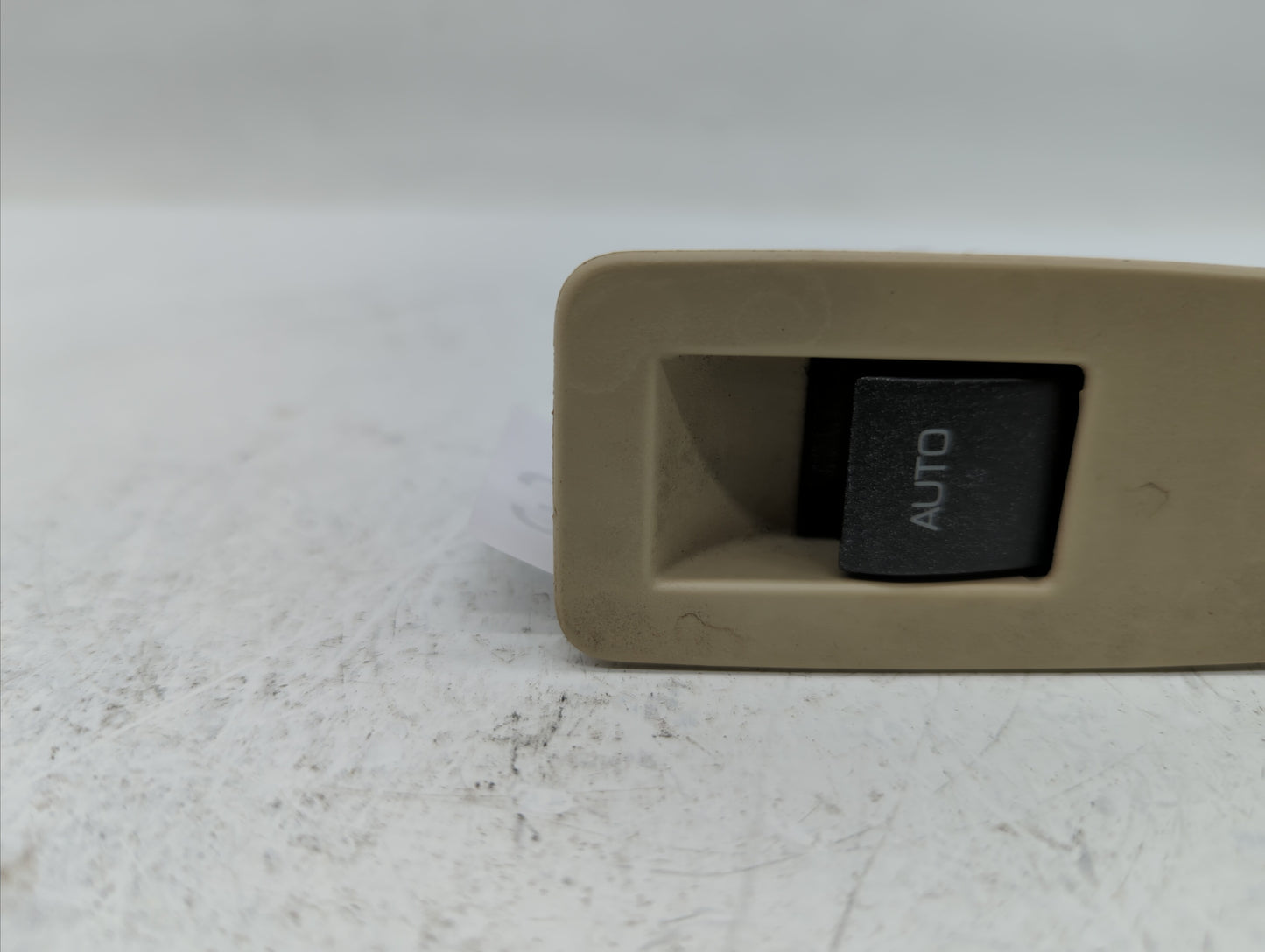 2010-2012 Ford Fusion Passeneger Right Power Window Switch 9h6t-14529-baw - Oemusedautoparts1.com