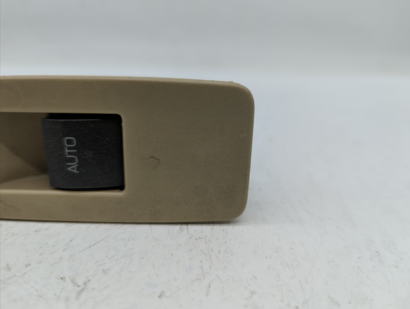 2010-2012 Ford Fusion Passeneger Right Power Window Switch 9h6t-14529-baw - Oemusedautoparts1.com
