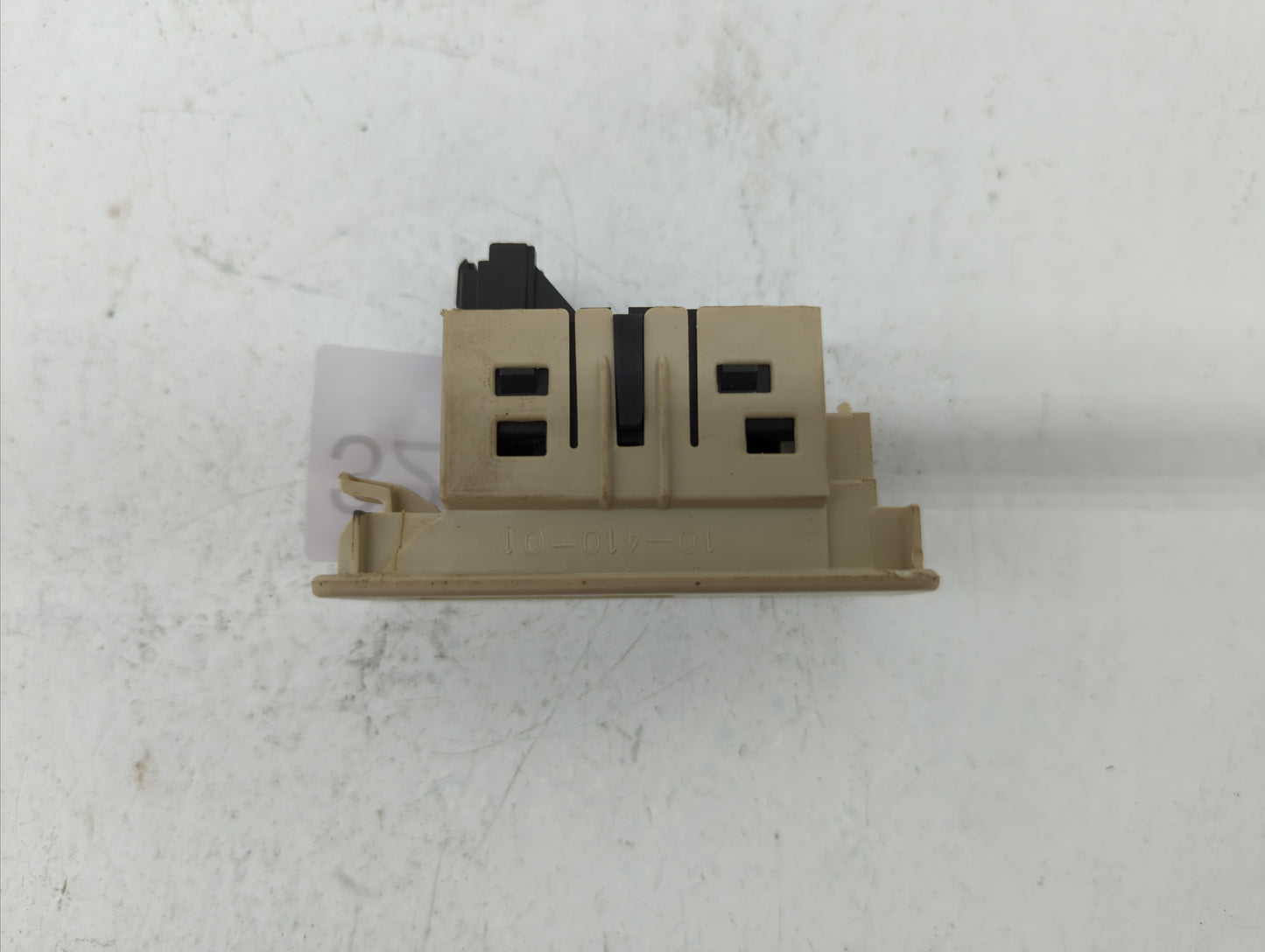 2010-2012 Ford Fusion Passeneger Right Power Window Switch 9h6t-14529-baw - Oemusedautoparts1.com