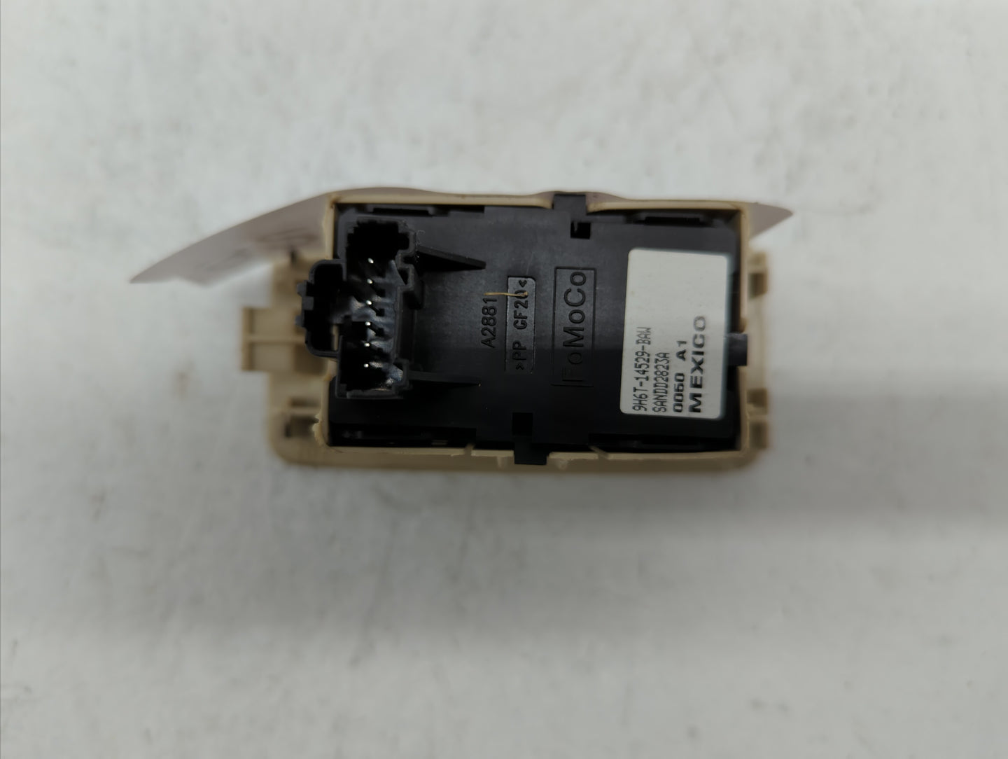 2010-2012 Ford Fusion Passeneger Right Power Window Switch 9h6t-14529-baw - Oemusedautoparts1.com