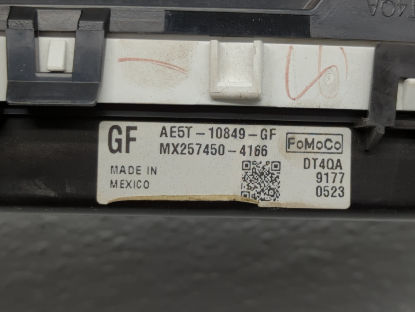 2010 Ford Fusion Instrument Cluster Speedometer Gauges P/N:AE5T-10849-GF Fits OEM Used Auto Parts - Oemusedautoparts1.com