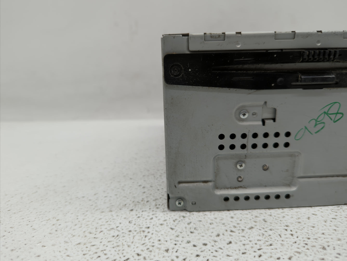 2010 Ford Fusion Radio AM FM Cd Player Receiver Replacement P/N:9E5T-19C159-AC 9E5T-19C159-AD Fits OEM Used Auto Parts - Oem