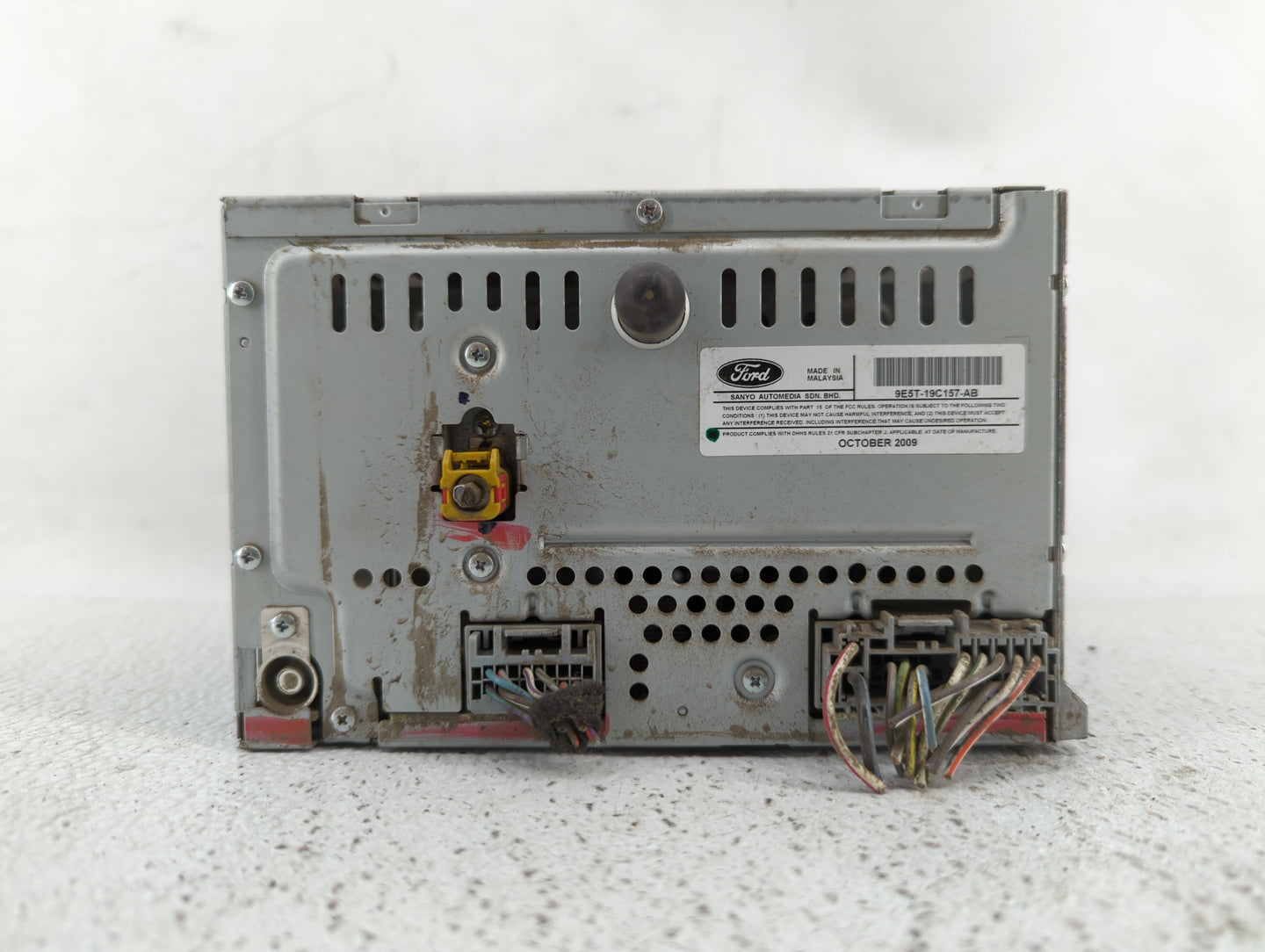 2010-2010 Ford Fusion Am Fm Cd Player Radio Receiver - Oemusedautoparts1.com