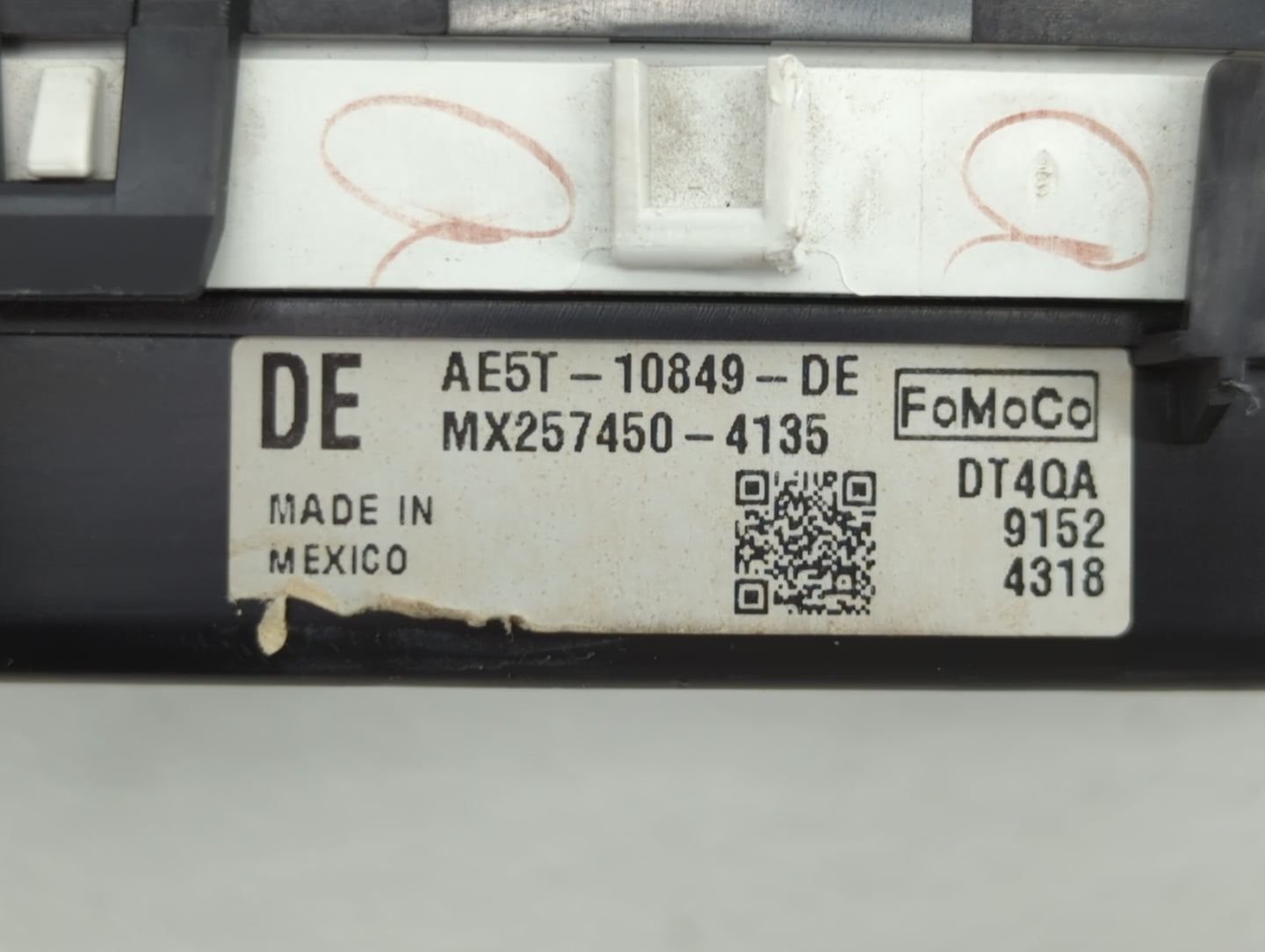 2010 Ford Fusion Instrument Cluster Speedometer Gauges P/N:AE5T-10849-DE Fits OEM Used Auto Parts - Oemusedautoparts1.com