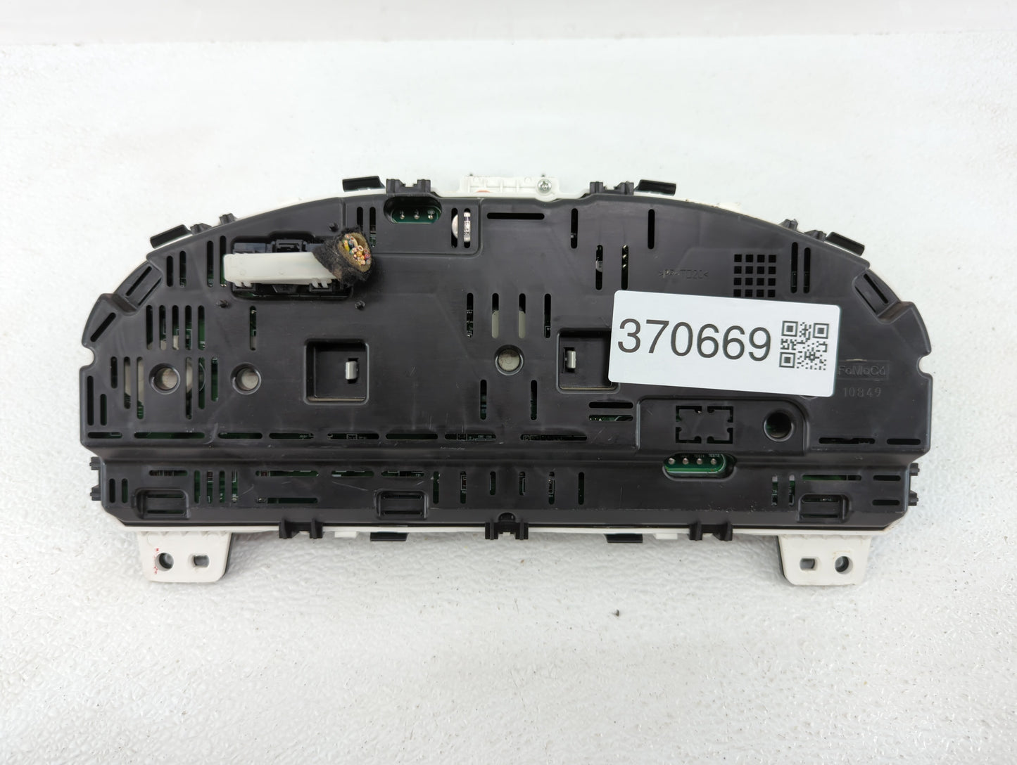 2010 Ford Fusion Instrument Cluster Speedometer Gauges P/N:AE5T-10849-DE Fits OEM Used Auto Parts - Oemusedautoparts1.com