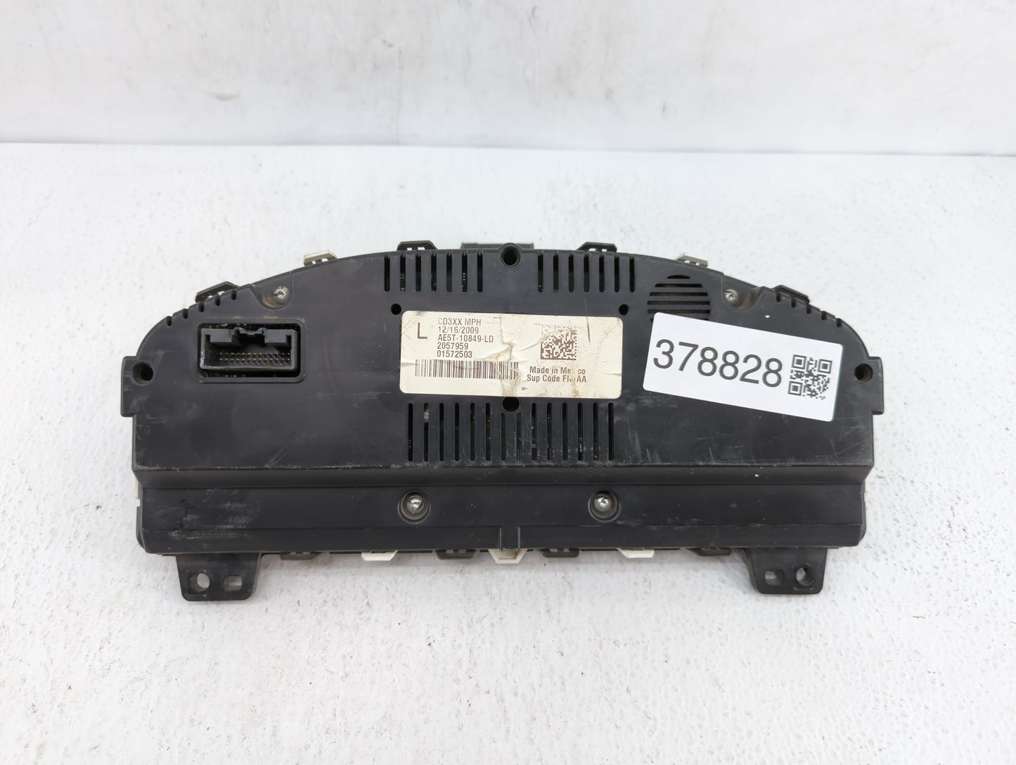 2010 Ford Fusion Instrument Cluster Speedometer Gauges P/N:AE5T-10849-LD Fits OEM Used Auto Parts - Oemusedautoparts1.com