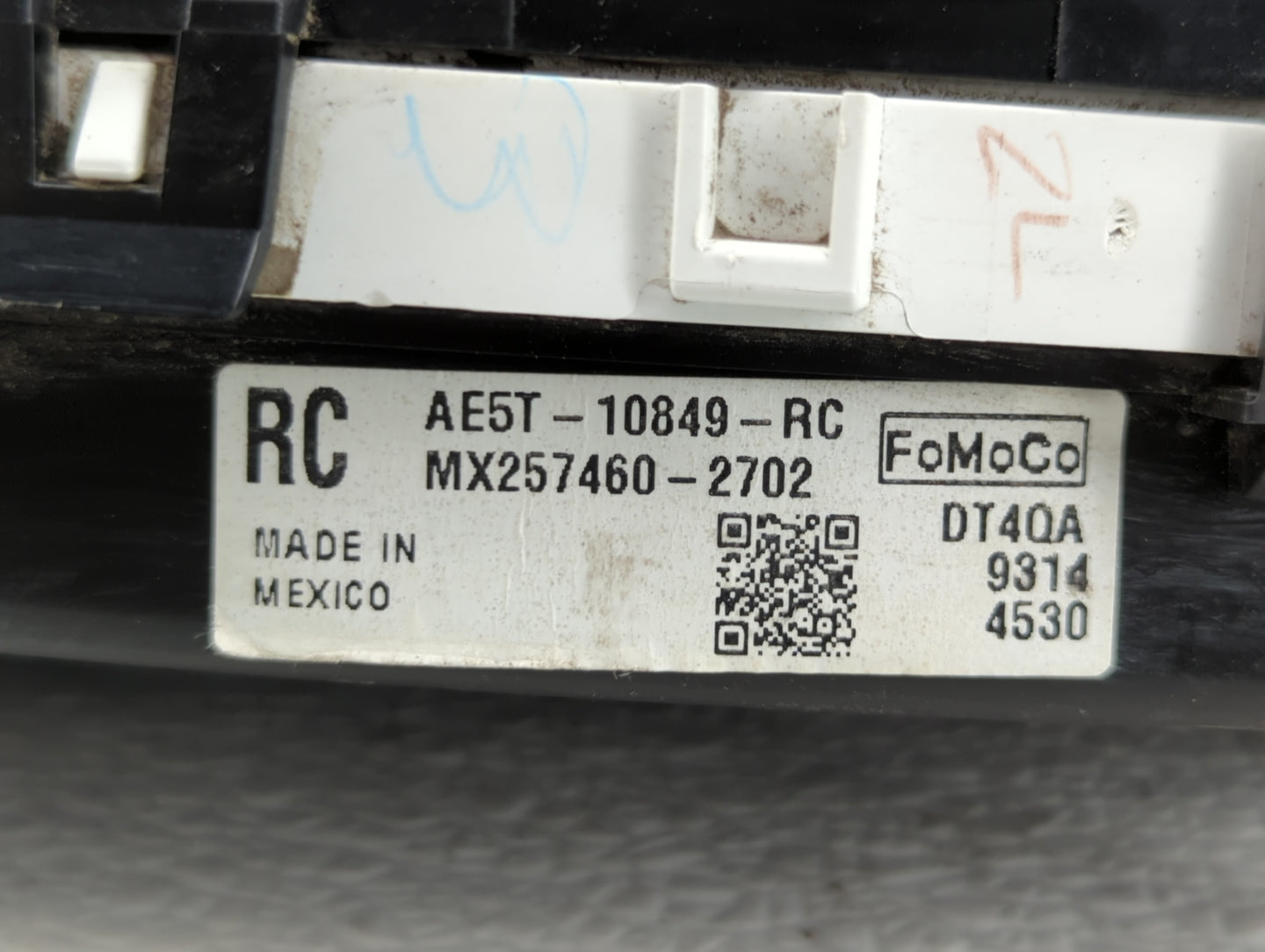 2010 Ford Fusion Instrument Cluster Speedometer Gauges P/N:AE5T-10849-RC Fits OEM Used Auto Parts - Oemusedautoparts1.com