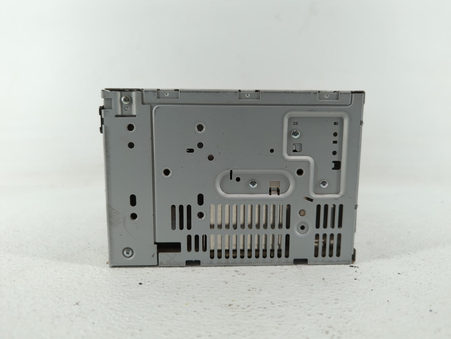 2010 Ford Fusion Radio AM FM Cd Player Receiver Replacement P/N:9E5T-19C157-AC Fits OEM Used Auto Parts - Oemusedautoparts1.