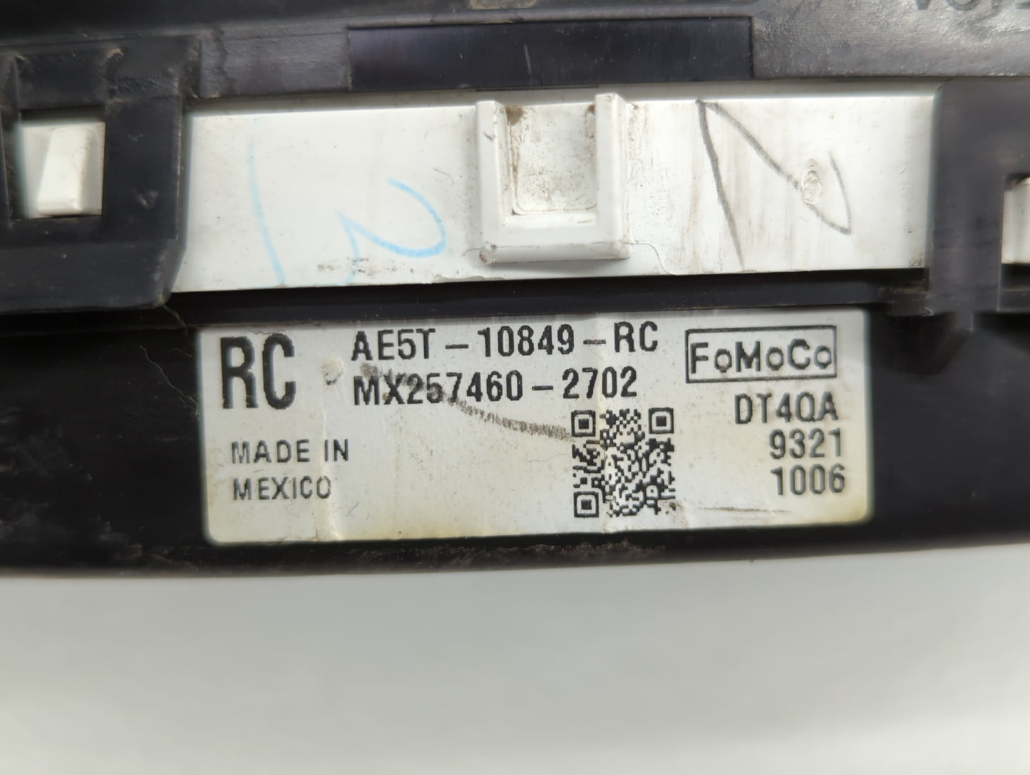 2010 Ford Fusion Instrument Cluster Speedometer Gauges P/N:AE5T-10849-RC Fits OEM Used Auto Parts - Oemusedautoparts1.com