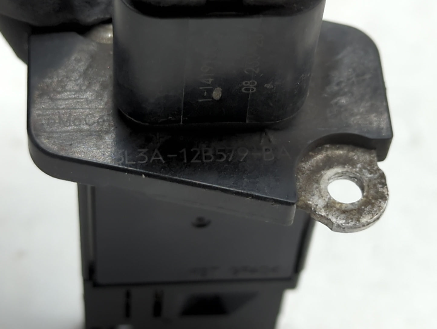 2006-2012 Ford Fusion Mass Air Flow Meter Maf - Oemusedautoparts1.com