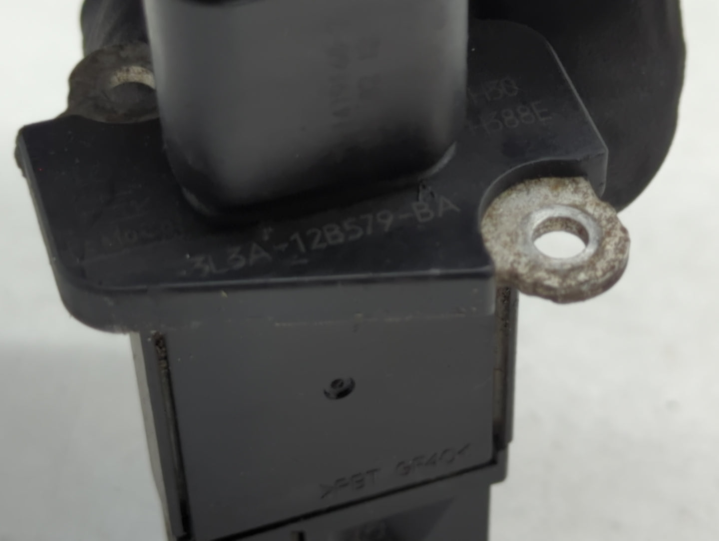 2006-2012 Ford Fusion Mass Air Flow Meter Maf - Oemusedautoparts1.com