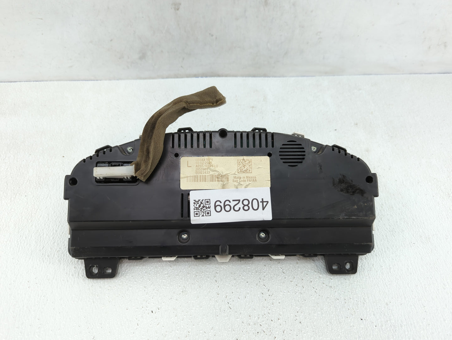 2010 Ford Fusion Instrument Cluster Speedometer Gauges P/N:AE5T-10849-LC AE5T-10849-LD Fits OEM Used Auto Parts - Oemusedaut