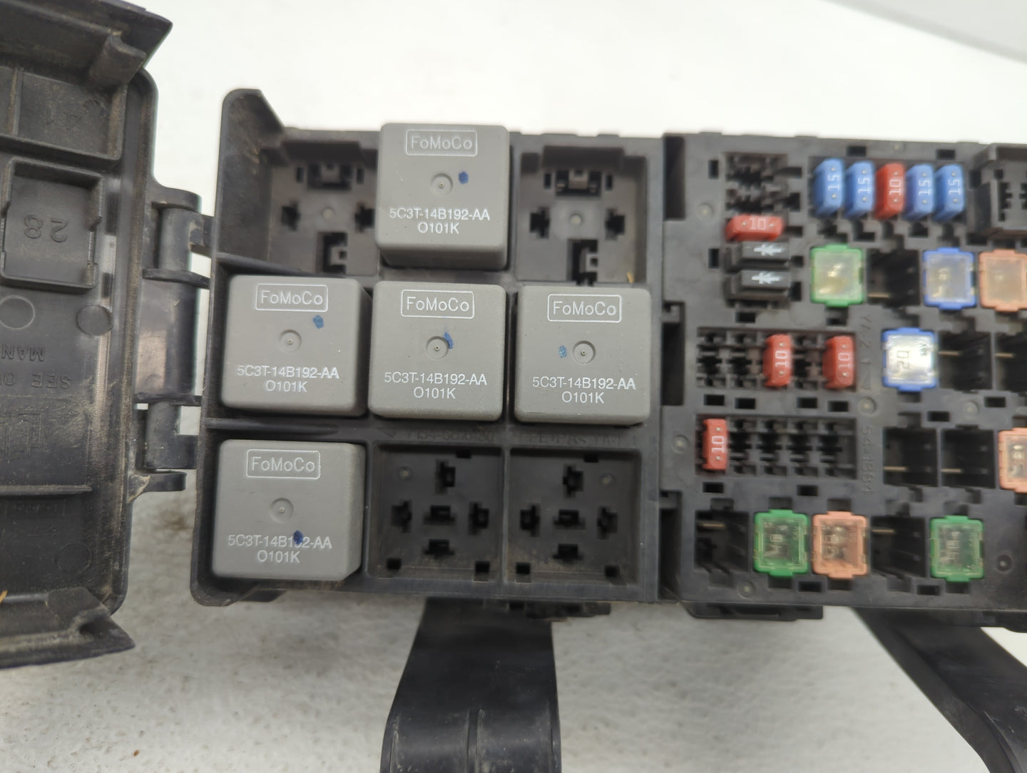 2010-2012 Ford Fusion Fusebox Fuse Box Panel Relay Module P/N:AE5T-14290-E 6E5T-14A003-AB, BE5T-14290-E Fits Fits 2010 2011 