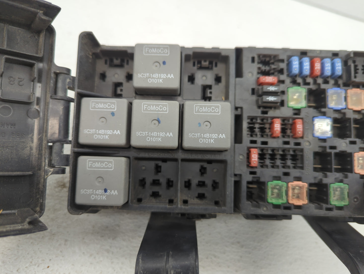 2010-2012 Ford Fusion Fusebox Fuse Box Panel Relay Module P/N:AE5T-14290-E 6E5T-14A003-AB, BE5T-14290-E Fits Fits 2010 2011 