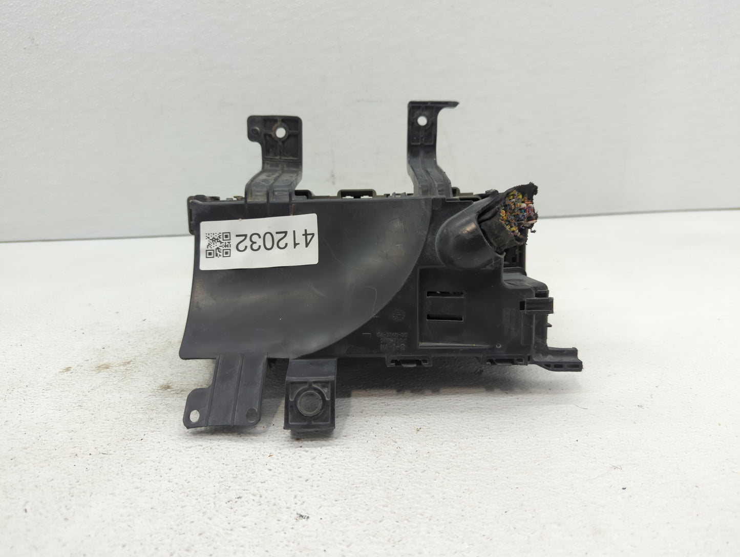 2010-2012 Ford Fusion Fusebox Fuse Box Panel Relay Module P/N:AE5T-14290-E 6E5T-14A003-AB, BE5T-14290-E Fits Fits 2010 2011 