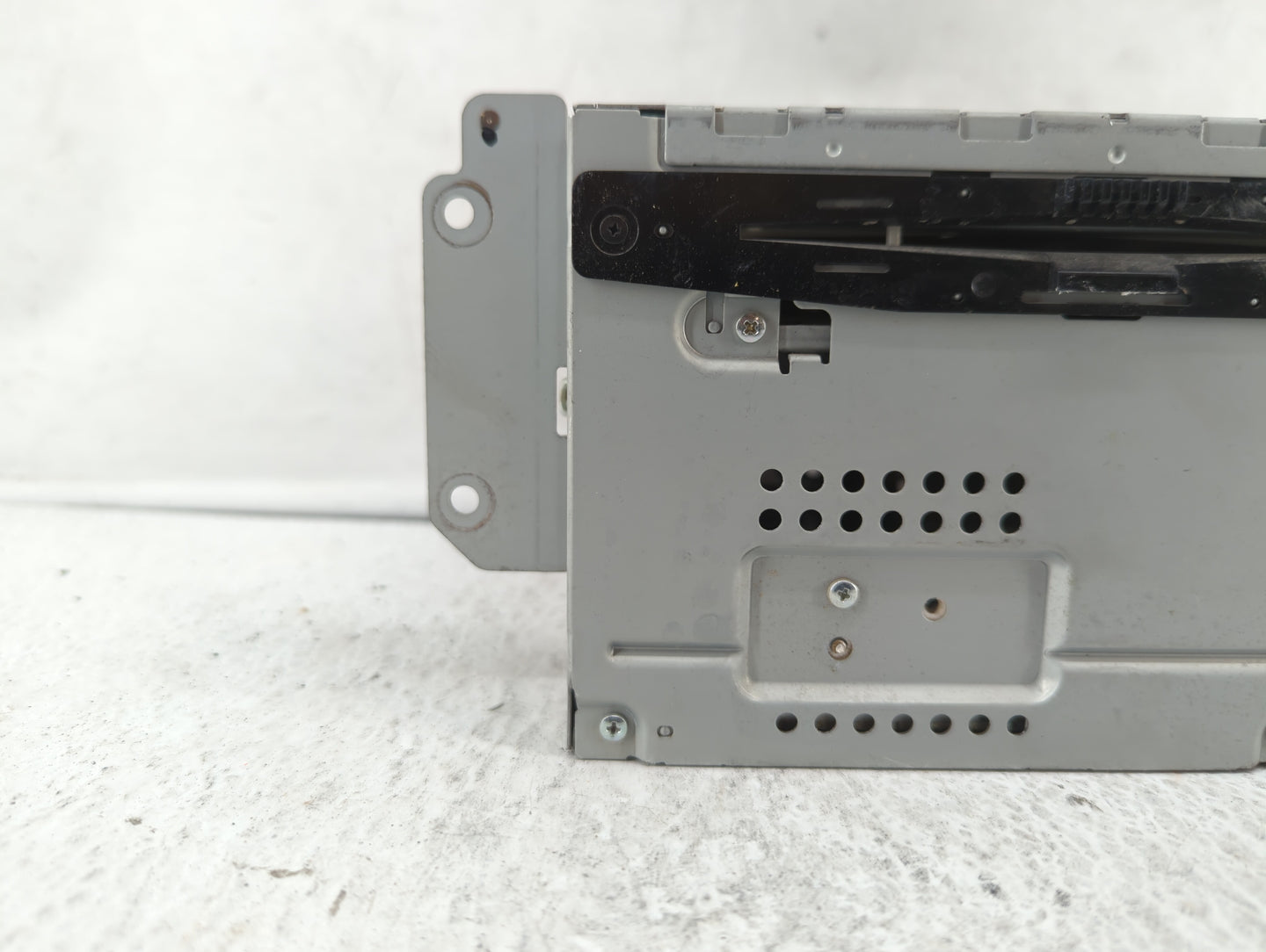 2010-2010 Ford Fusion Am Fm Cd Player Radio Receiver - Oemusedautoparts1.com