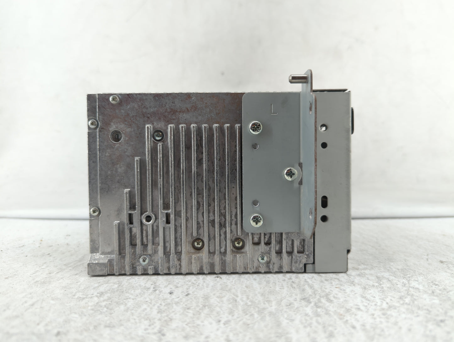 2010-2010 Ford Fusion Am Fm Cd Player Radio Receiver - Oemusedautoparts1.com