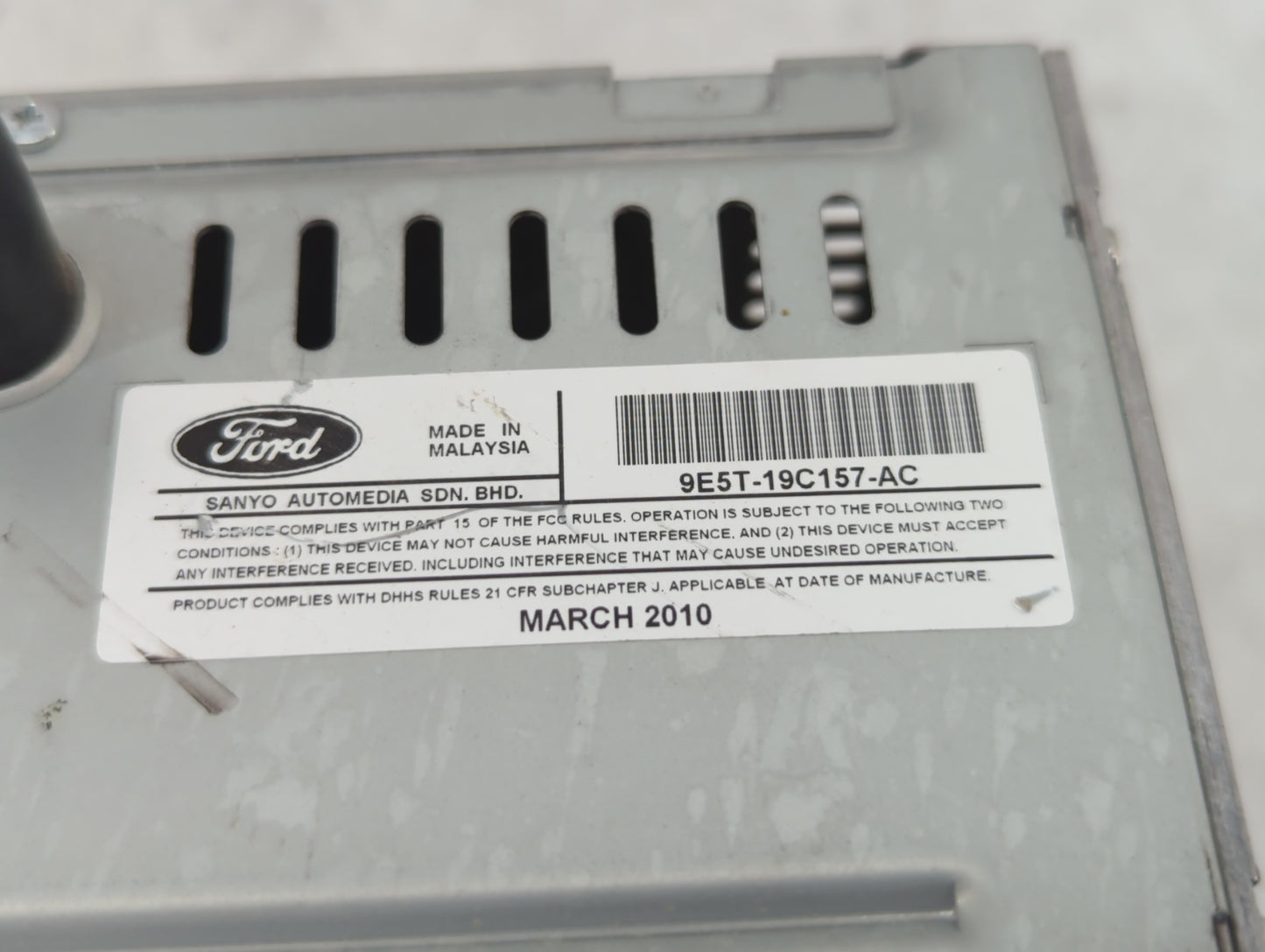 2010-2010 Ford Fusion Am Fm Cd Player Radio Receiver - Oemusedautoparts1.com