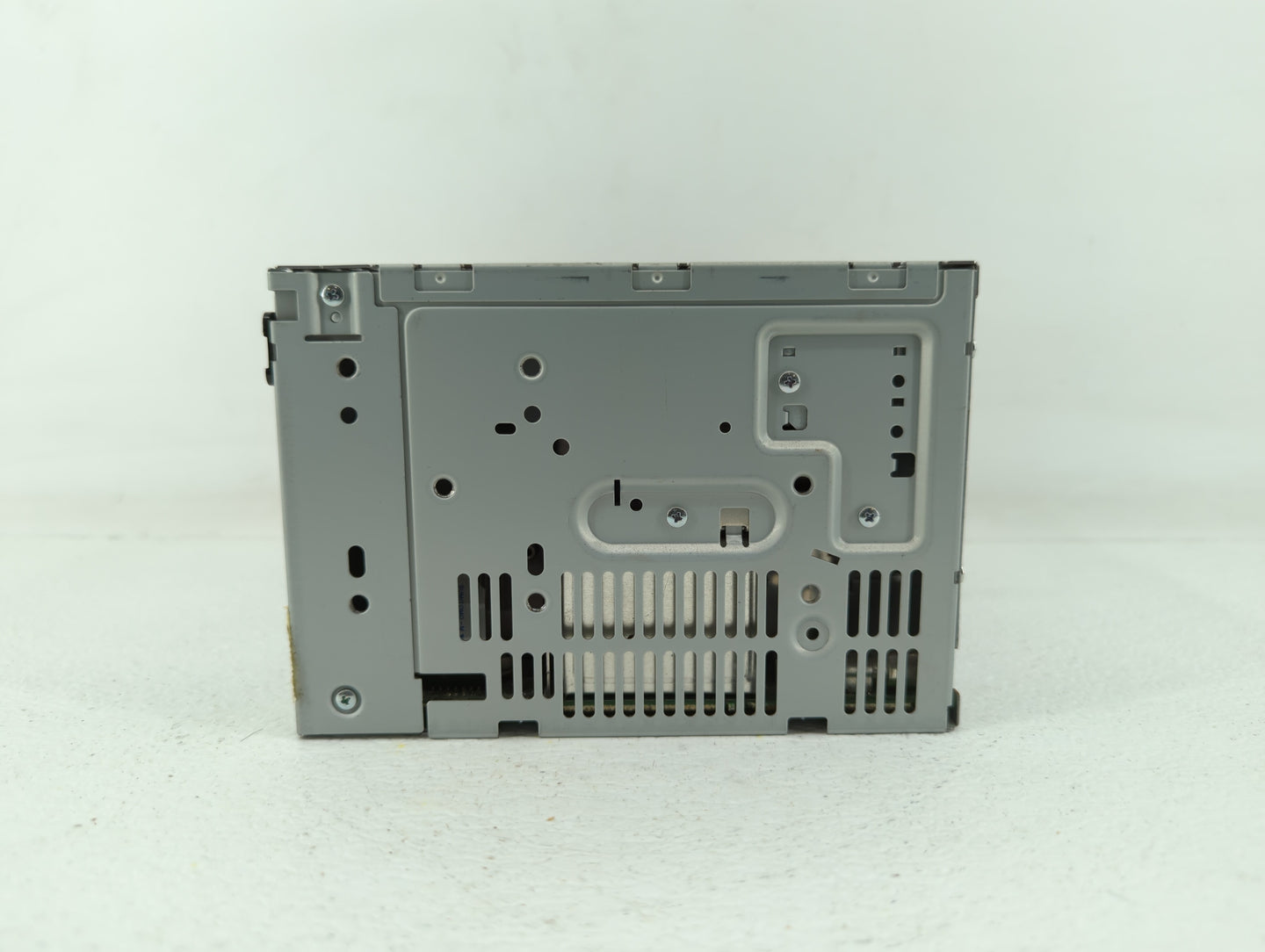 2010 Ford Fusion Radio AM FM Cd Player Receiver Replacement P/N:9E5T-19C157-AC Fits OEM Used Auto Parts - Oemusedautoparts1.