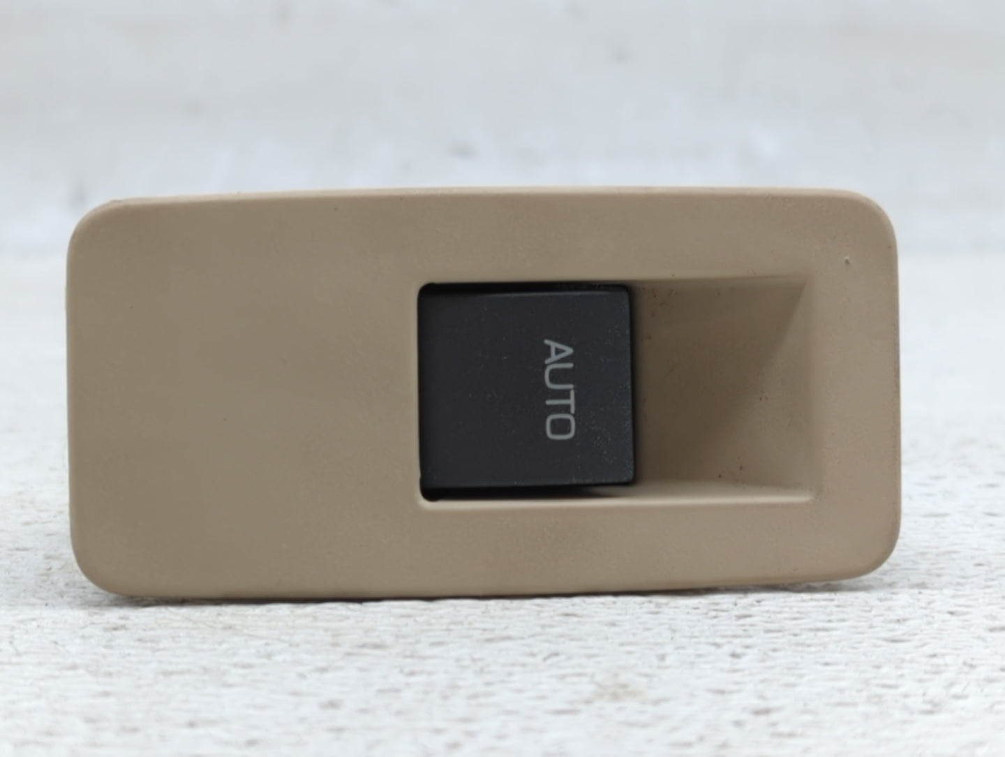 2010-2012 Ford Fusion Passenger Right Power Window Switch - Oemusedautoparts1.com