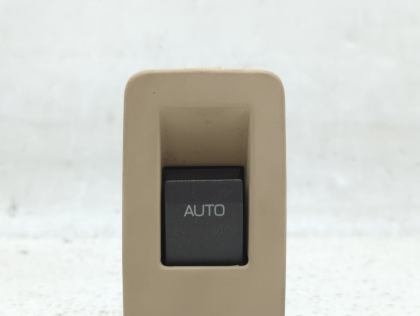 2010-2012 Ford Fusion Passenger Right Power Window Switch - Oemusedautoparts1.com