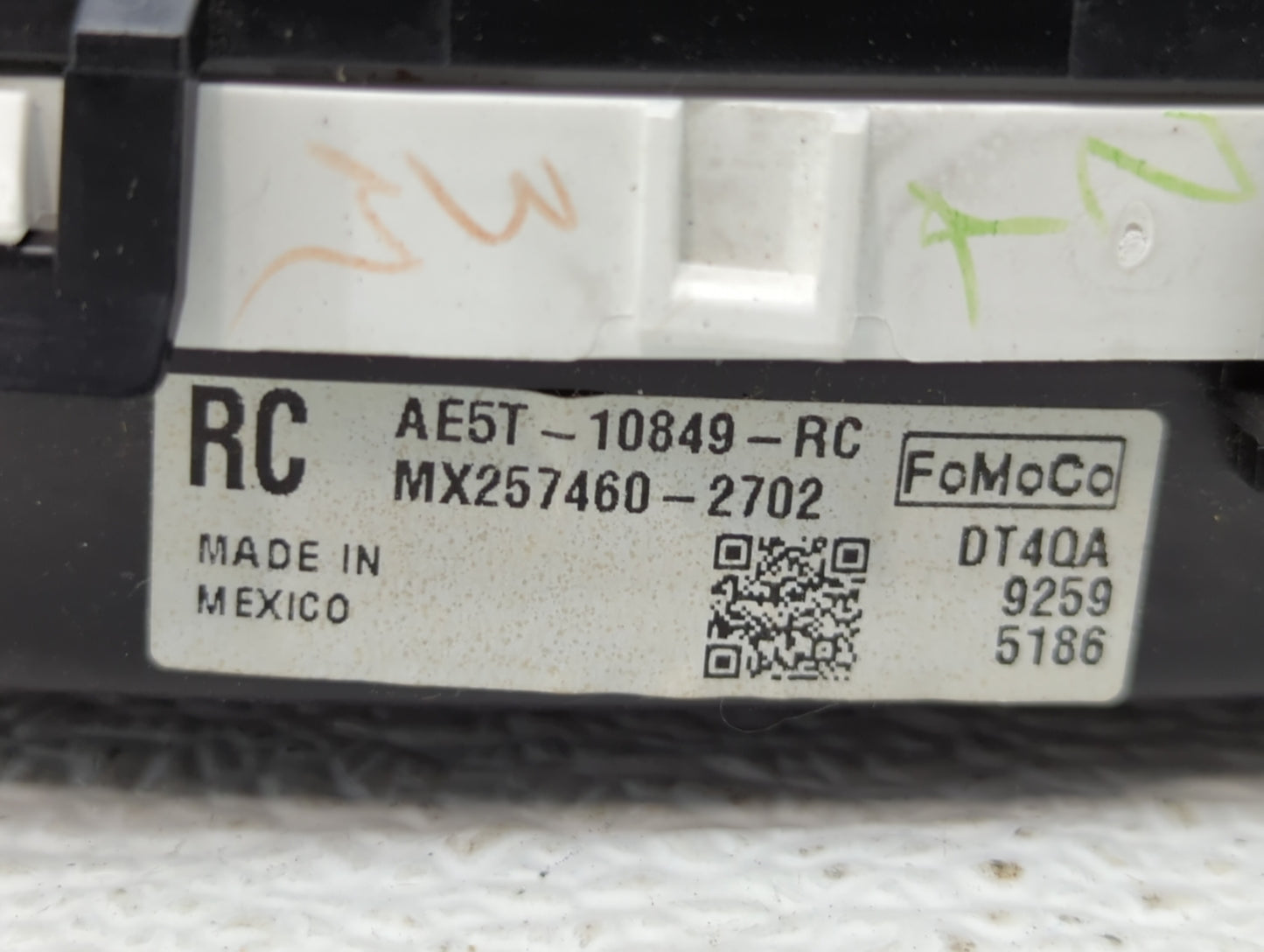 2010 Ford Fusion Instrument Cluster Speedometer Gauges P/N:AE5T-10849-RC Fits OEM Used Auto Parts - Oemusedautoparts1.com