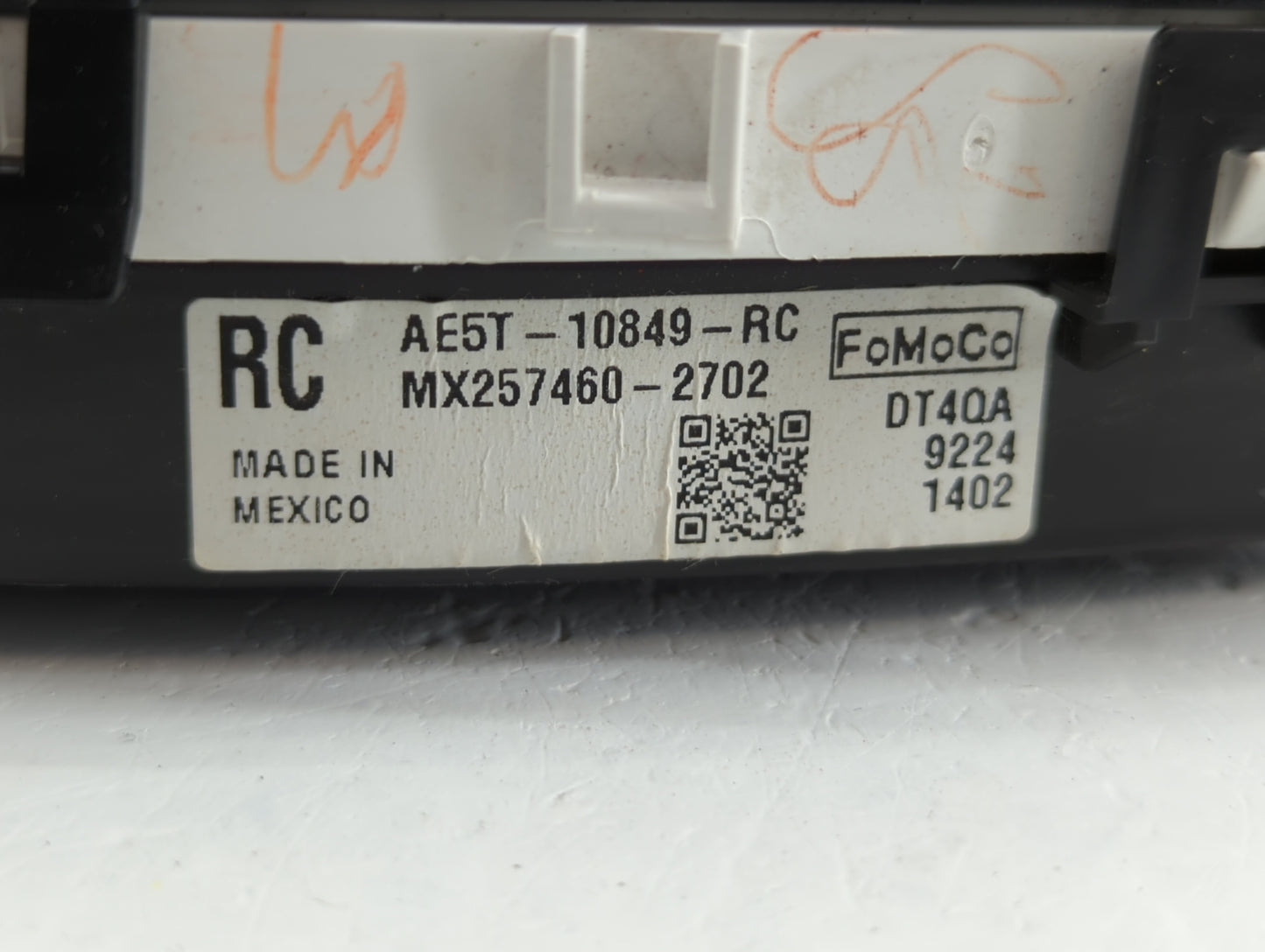 2010 Ford Fusion Instrument Cluster Speedometer Gauges P/N:AE5T-10849-RC Fits OEM Used Auto Parts - Oemusedautoparts1.com