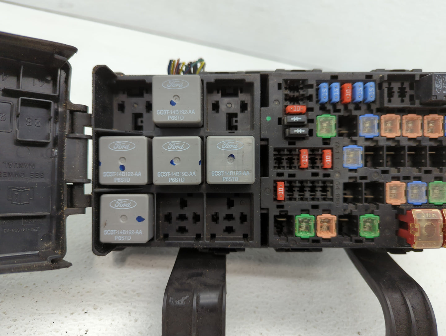 2010-2012 Ford Fusion Fusebox Fuse Box Panel Relay Module P/N:7E5T-14A003-BA AE5T-14290-E, 6E5T-14A003-AB Fits Fits 2010 201