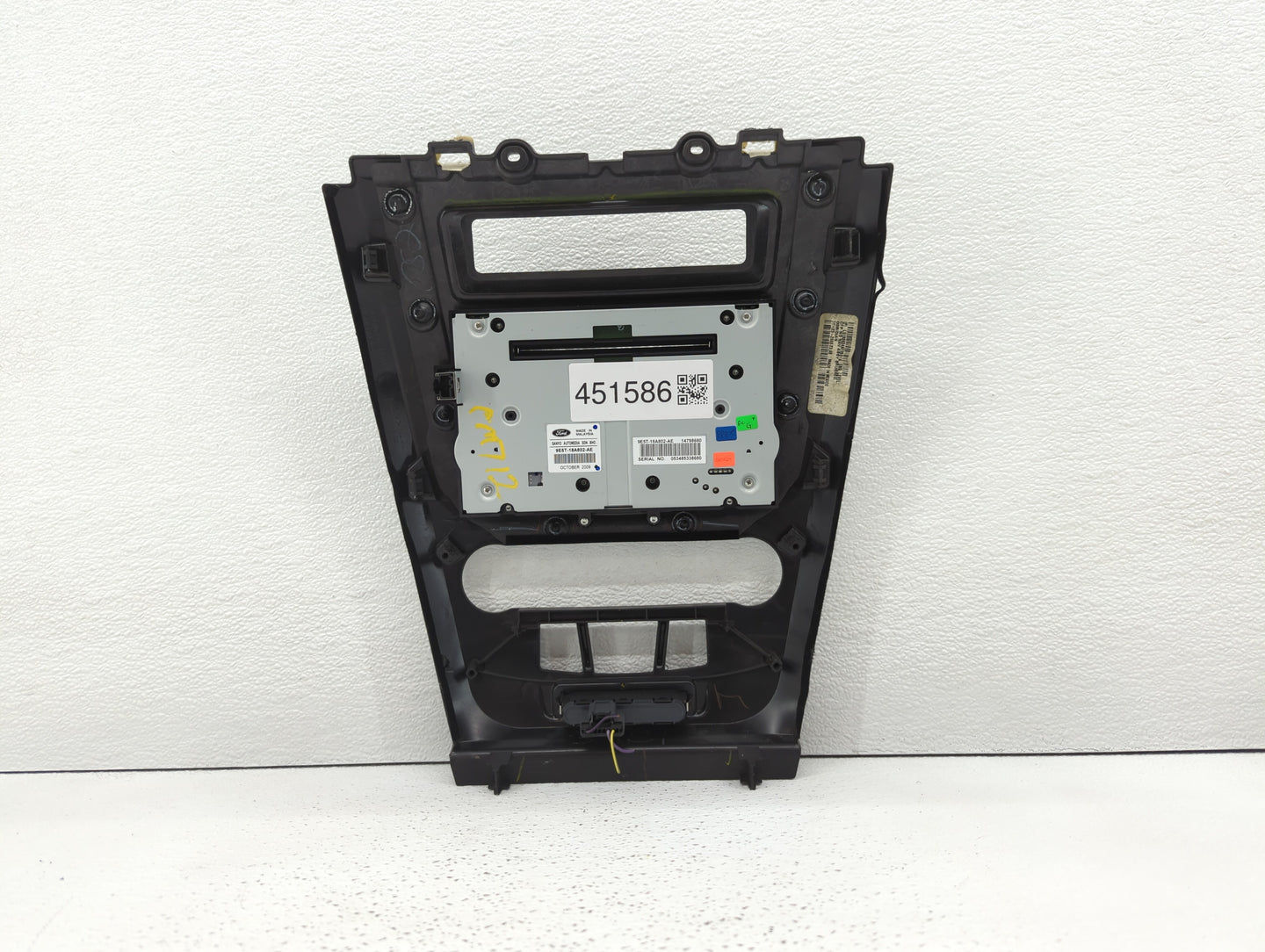 2010-2012 Ford Fusion Radio Control Panel - Oemusedautoparts1.com
