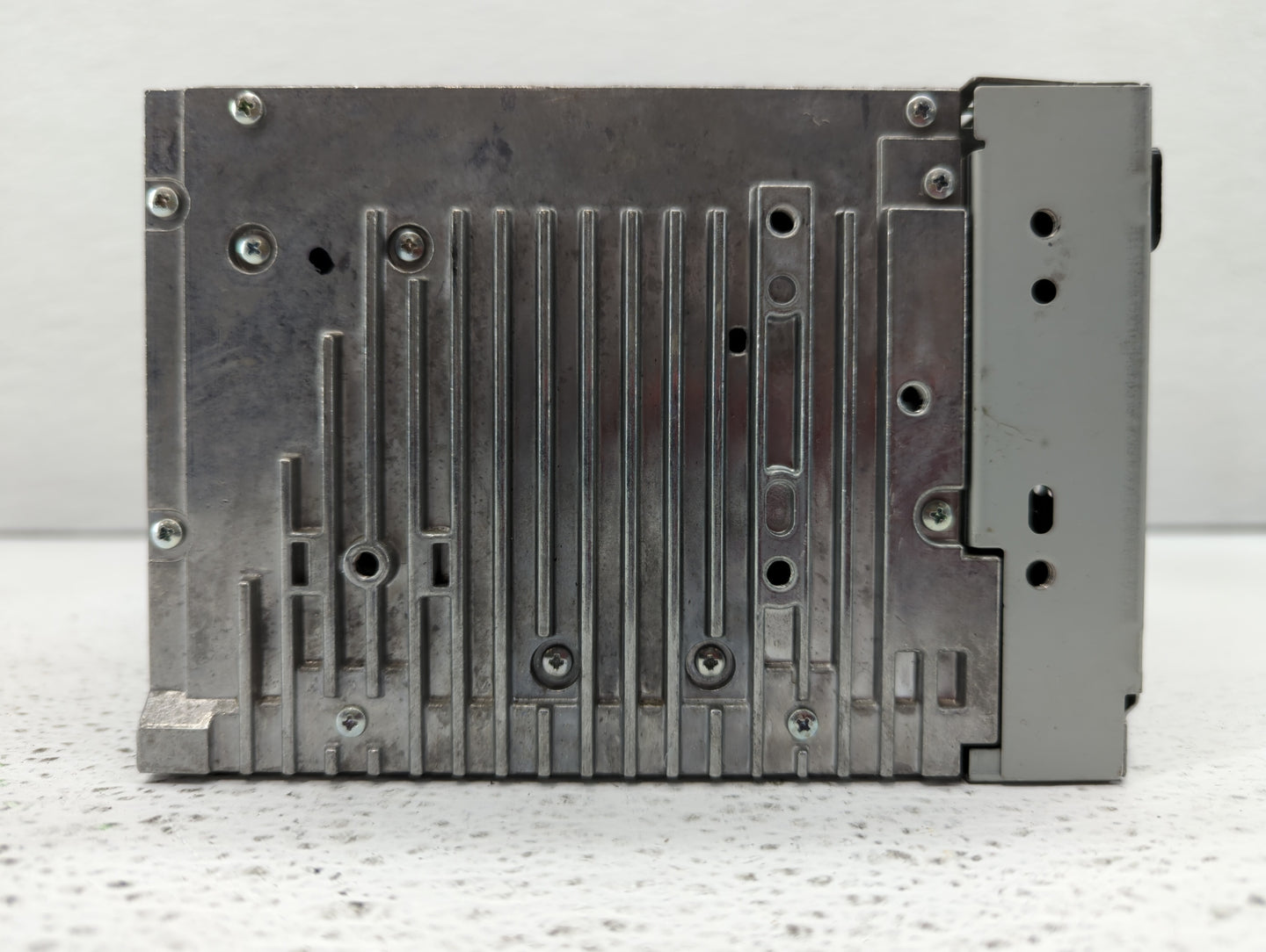2010-2010 Ford Fusion Am Fm Cd Player Radio Receiver - Oemusedautoparts1.com